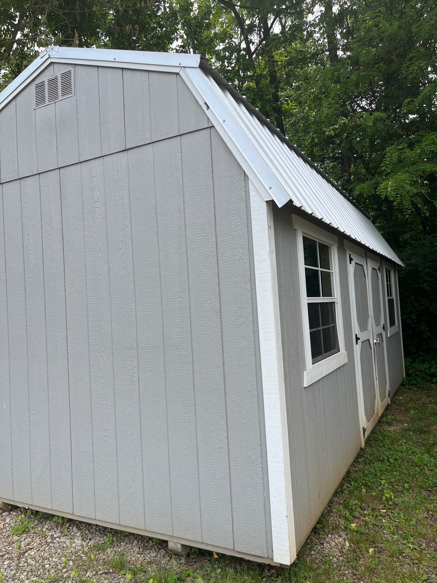 Lofted Barn - 10x20