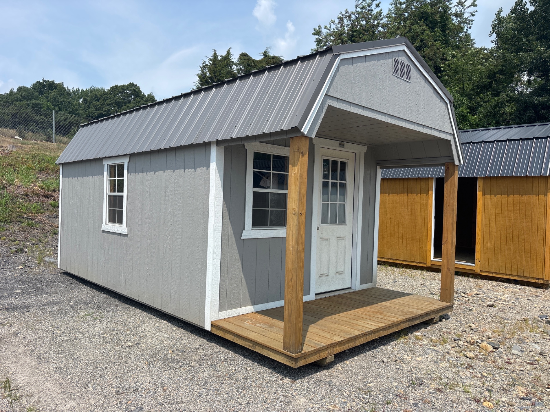 Lofted Barn - 10x20