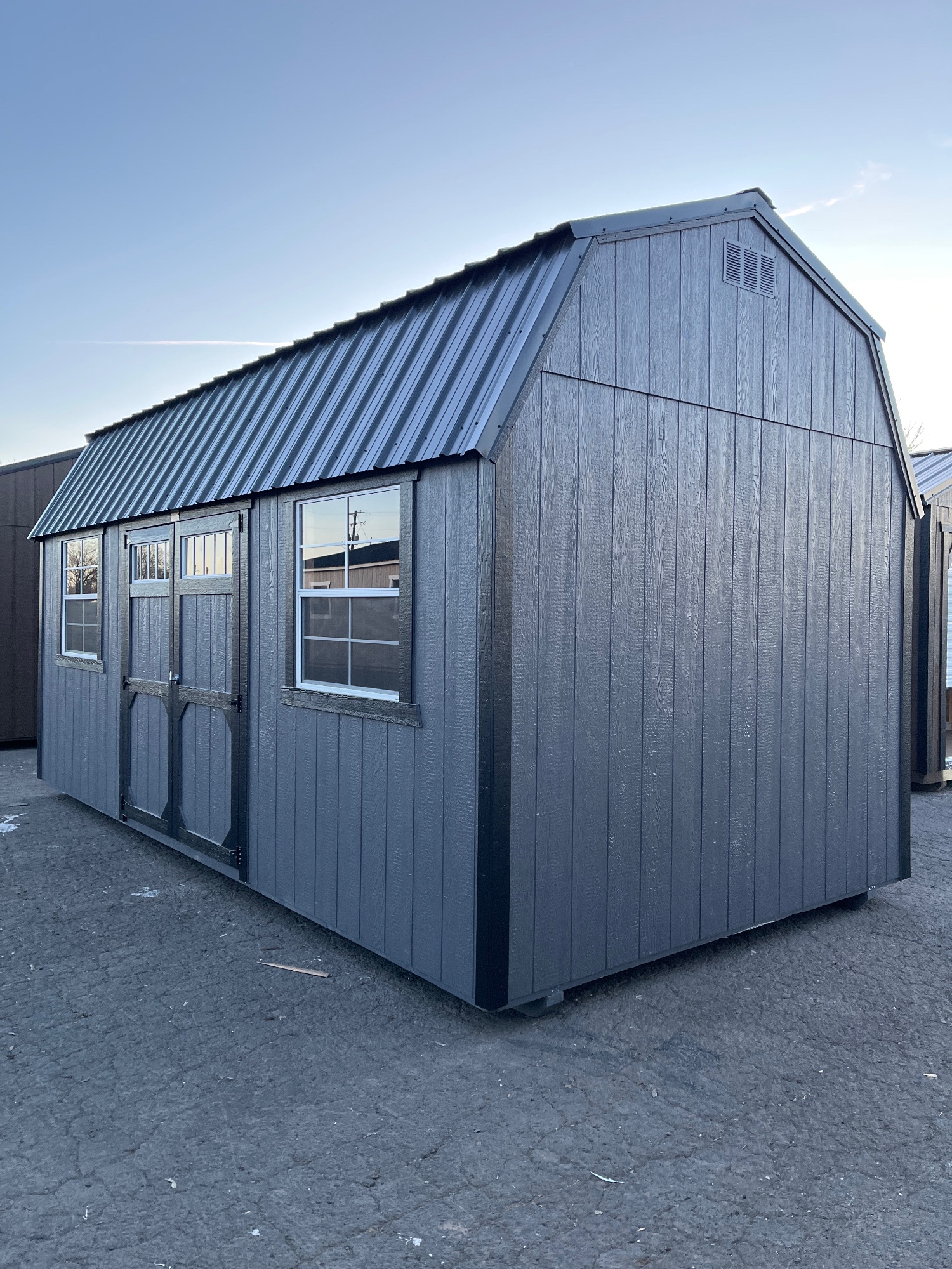 Lofted Barn - 10x20