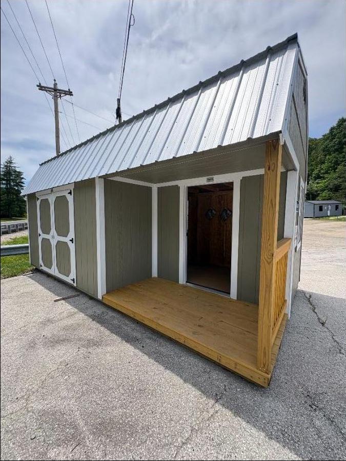 Lofted Barn Side Porch – 10×20