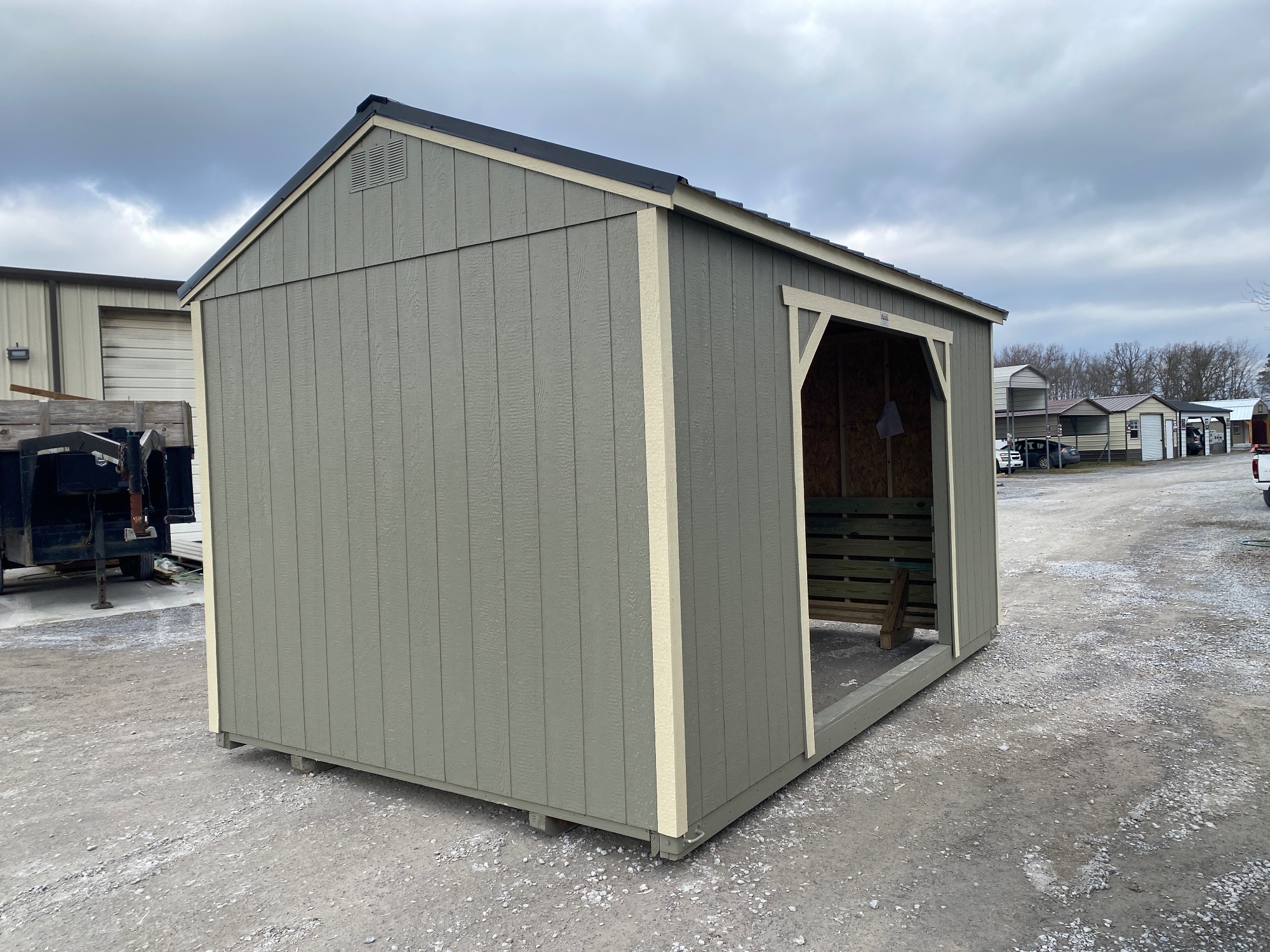 Animal Shelter - 10x16