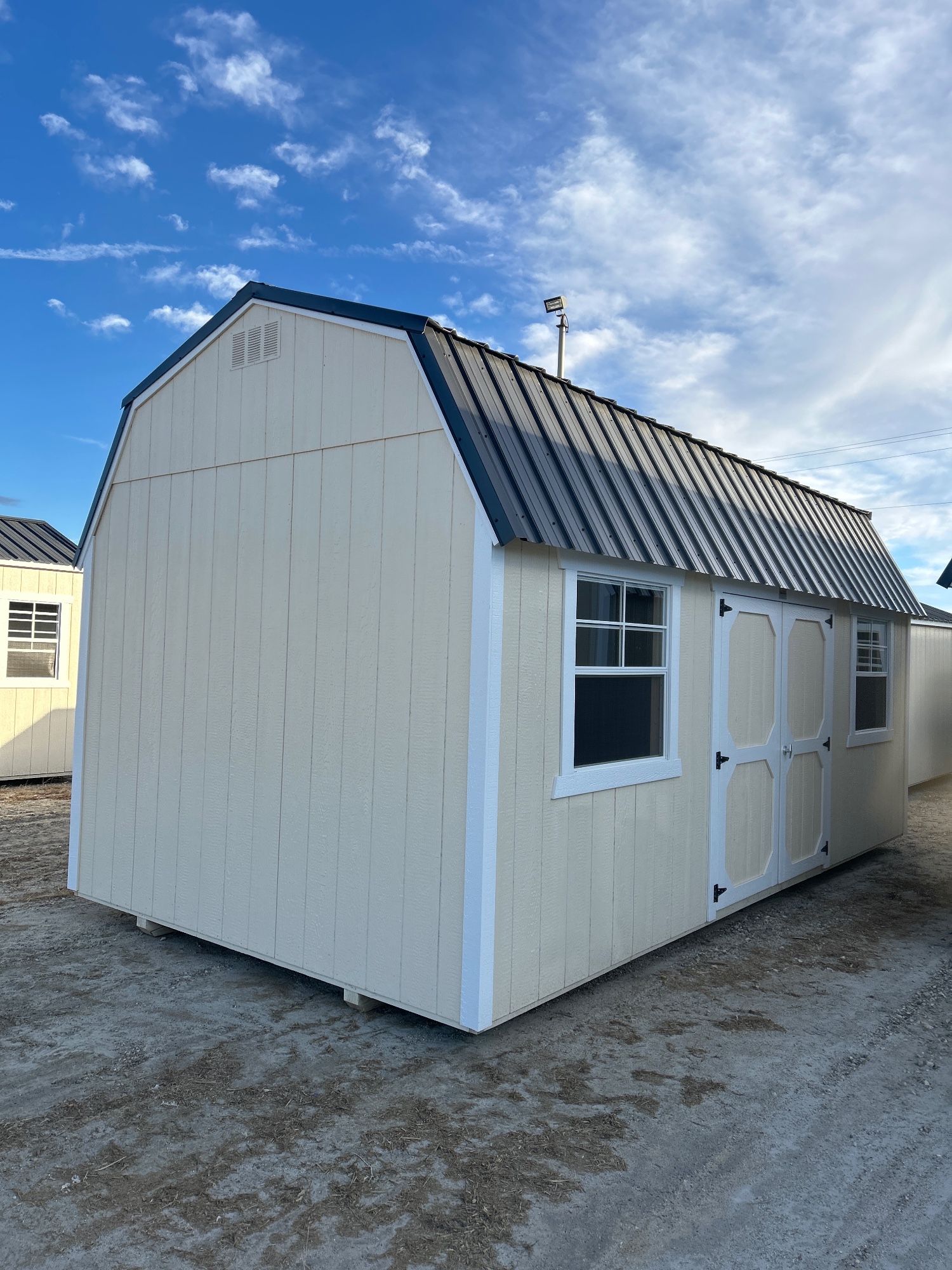 Lofted Barn - 10x20