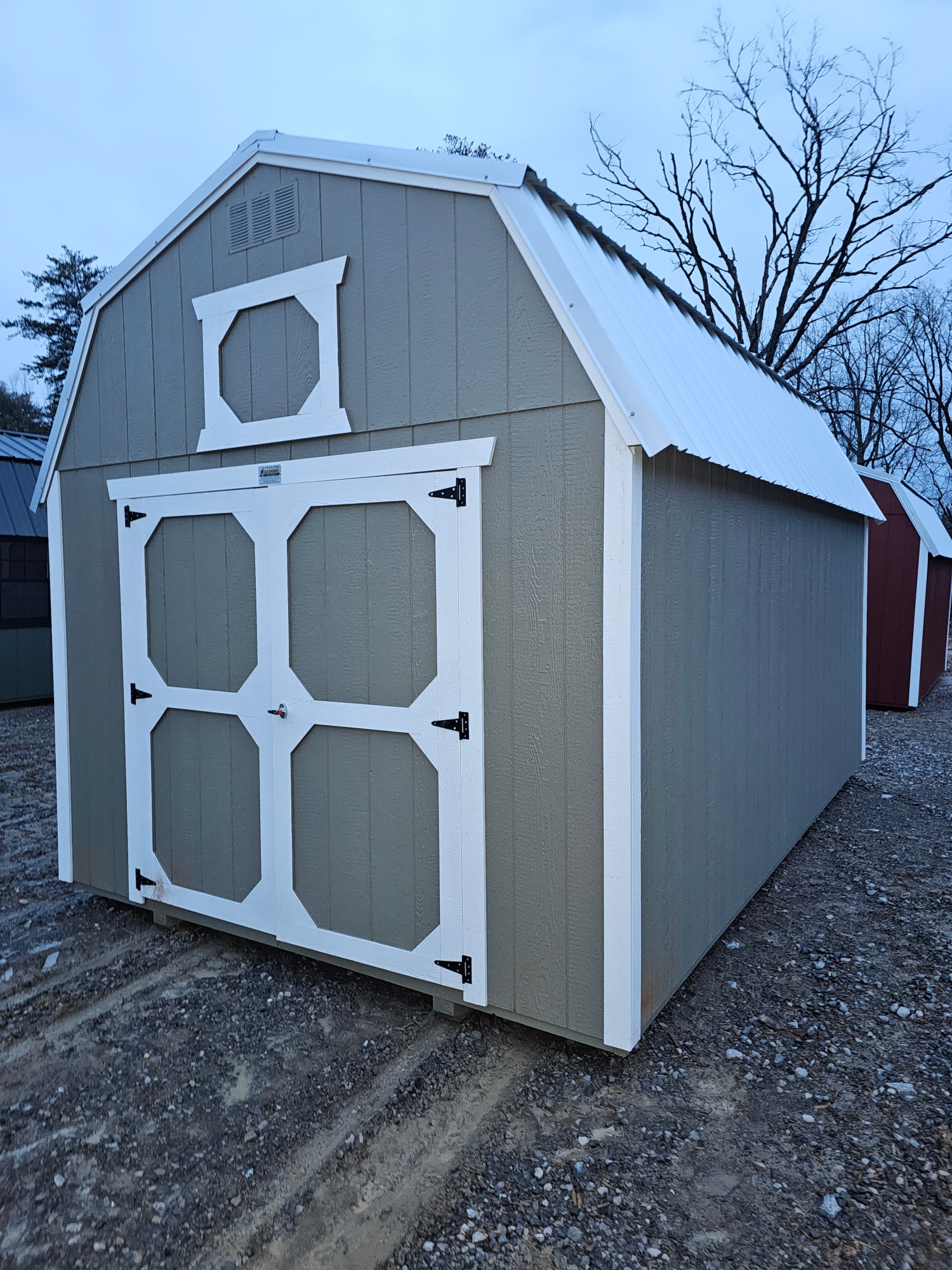 Lofted Barn - 10x16