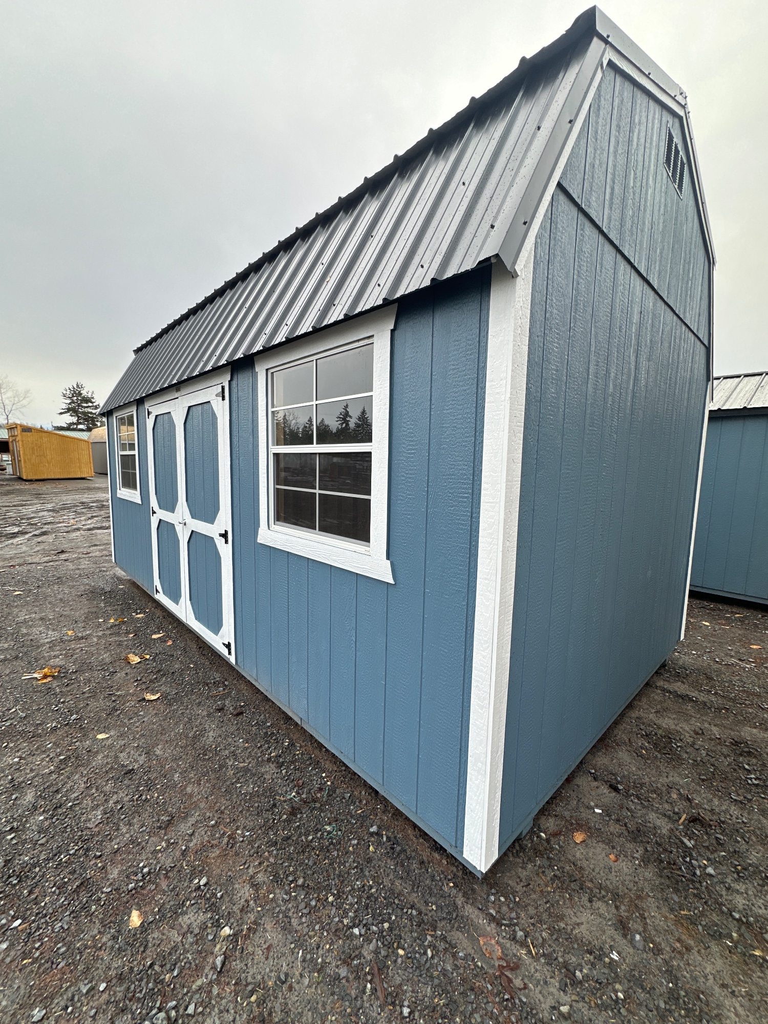 Lofted Barn - 10x20