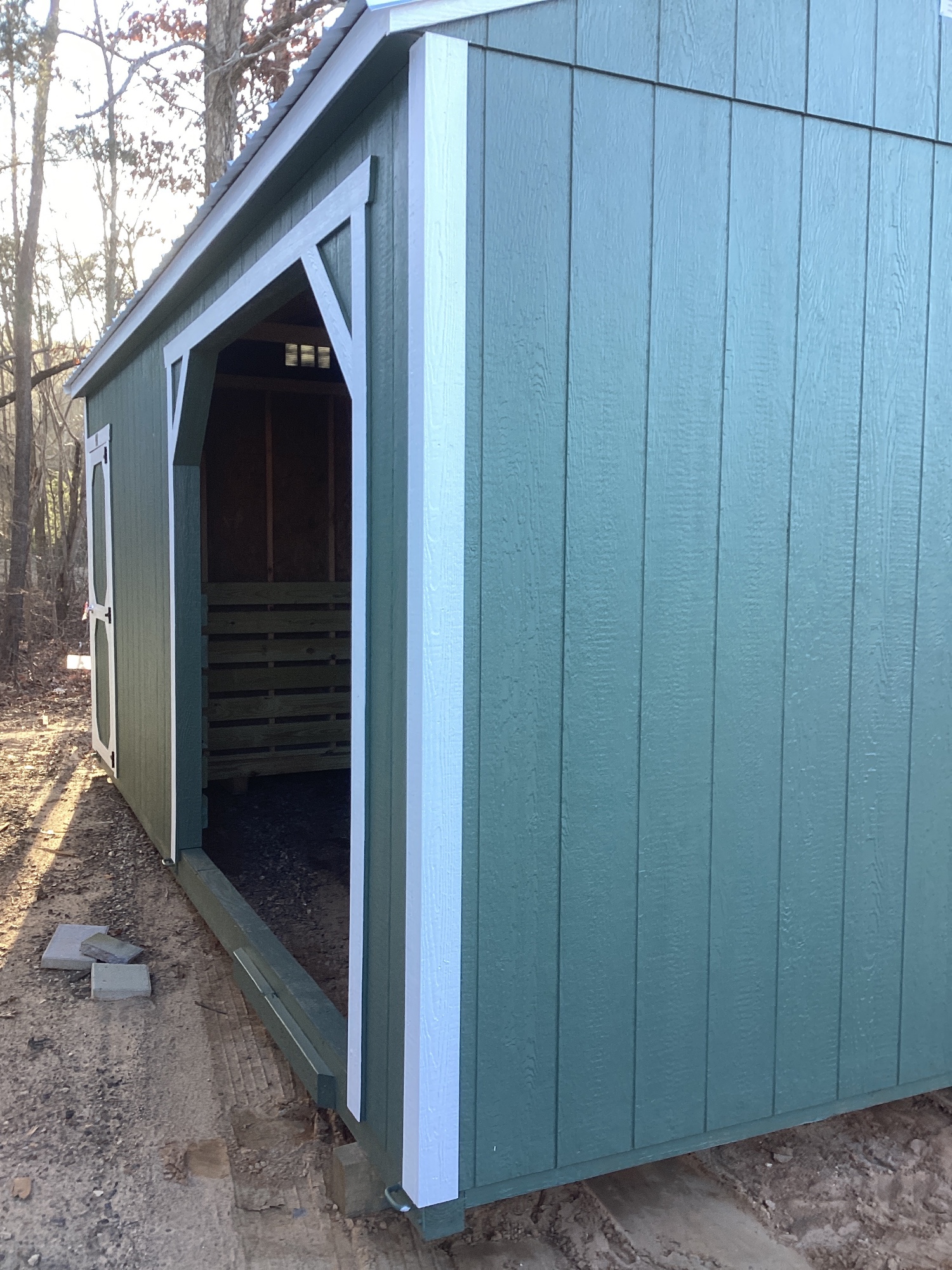 Animal Shelter - 10x20