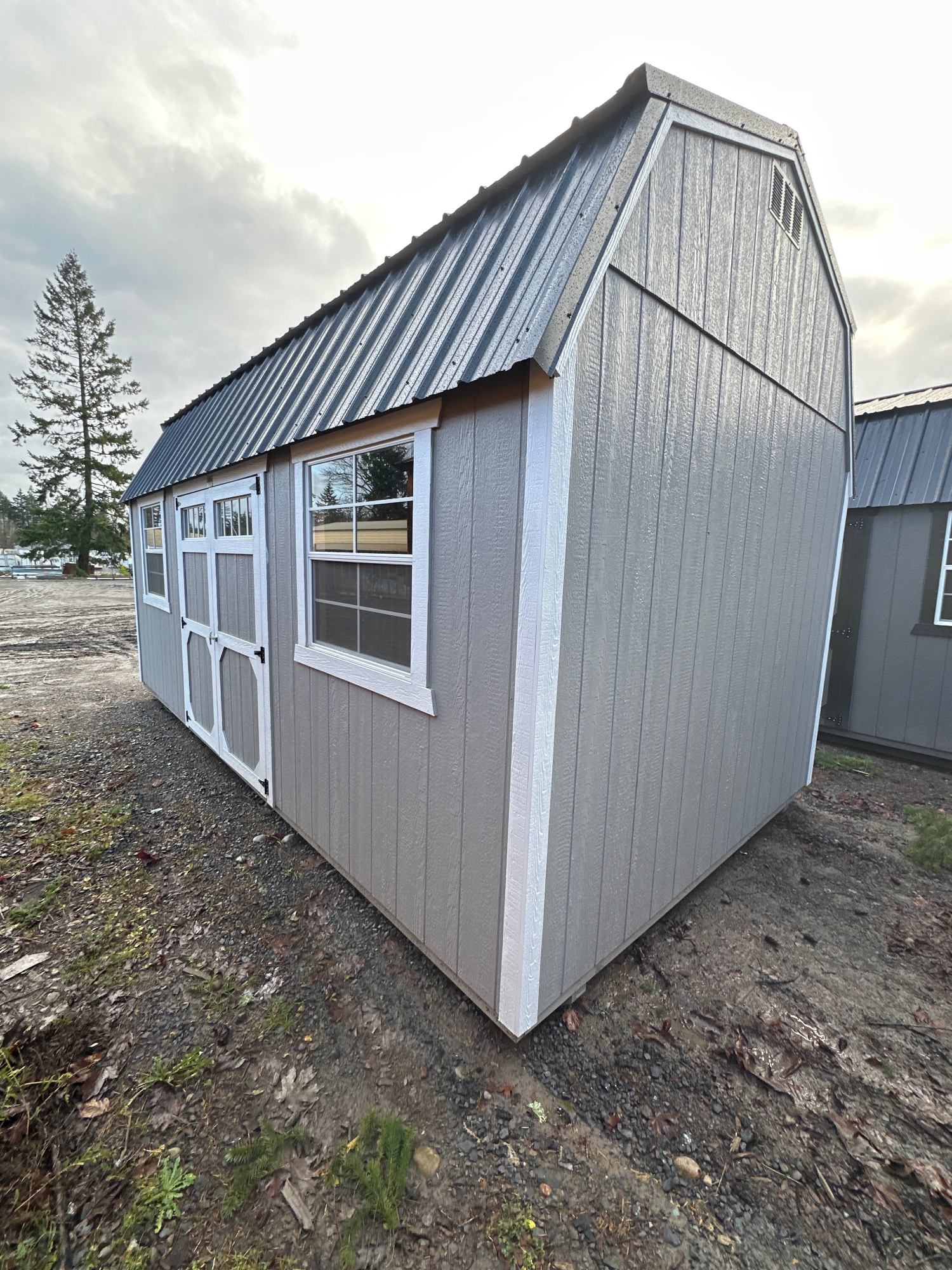 Lofted Barn - 10x20
