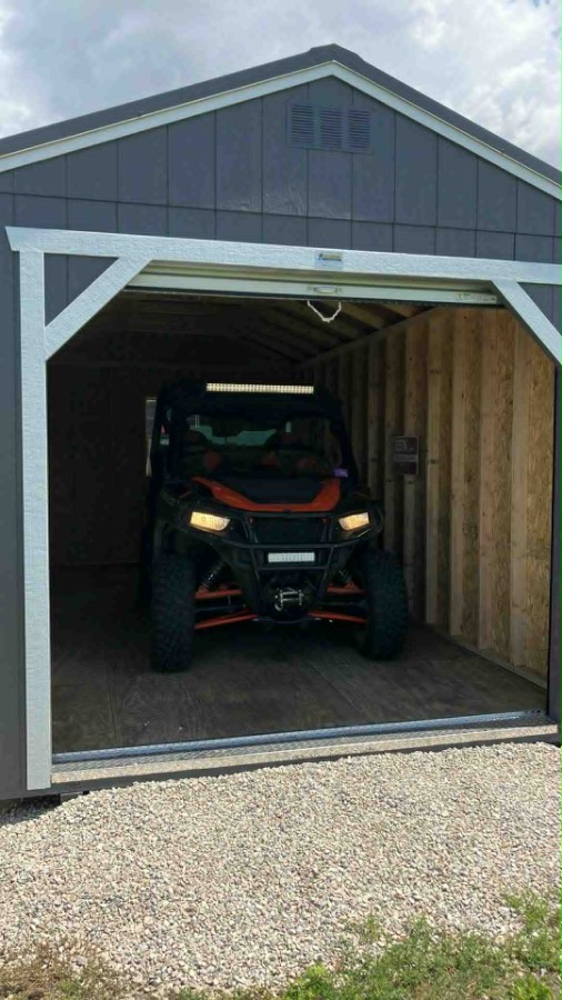 Utility 8' Garage - 10x20 image 3