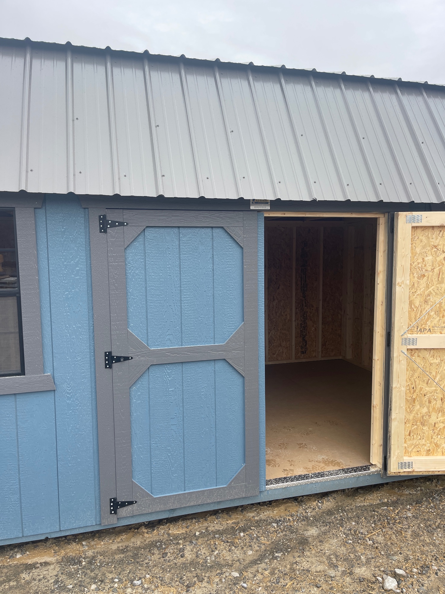 Lofted Barn - 10x16
