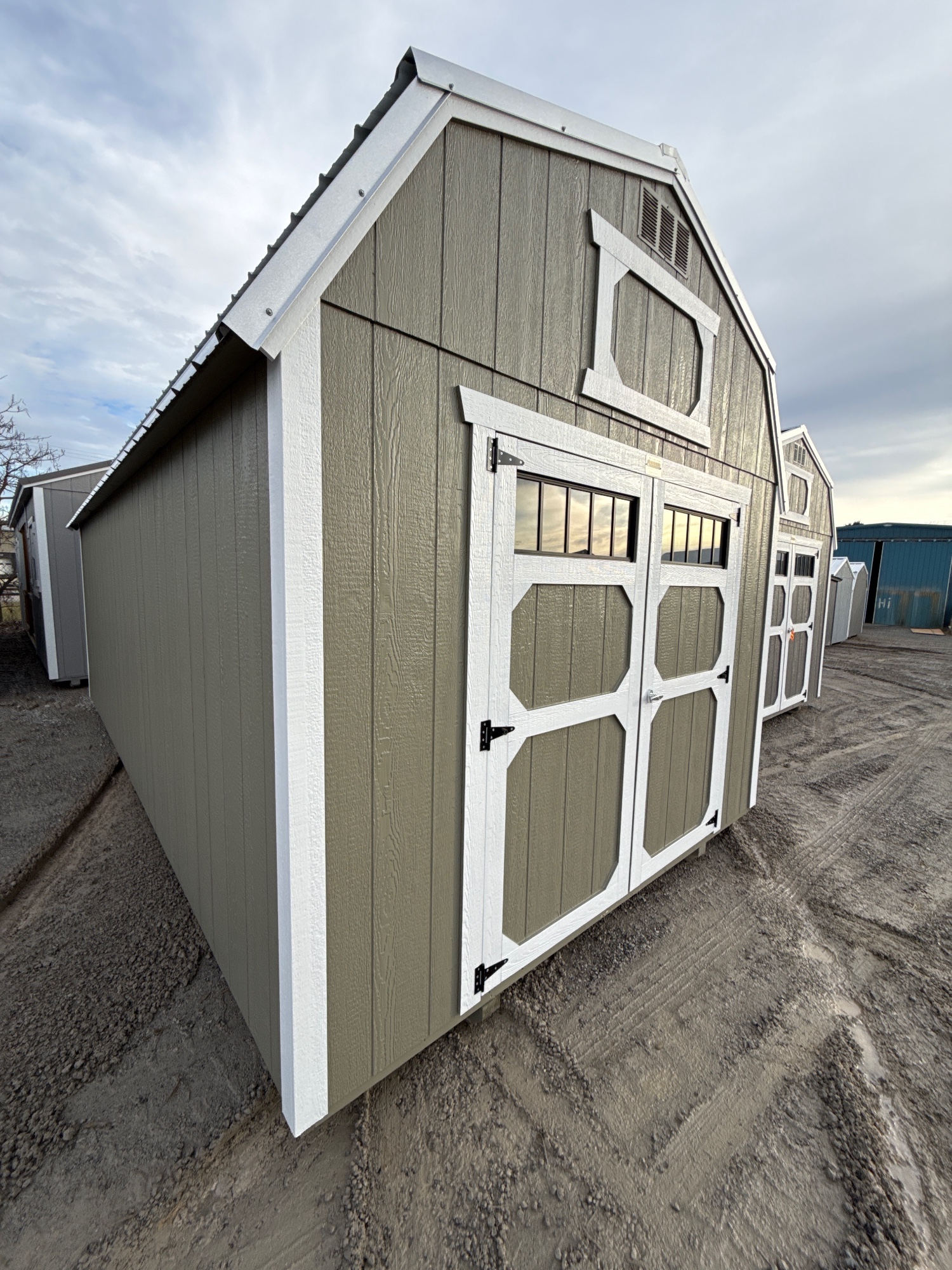 Lofted Barn - 10x20