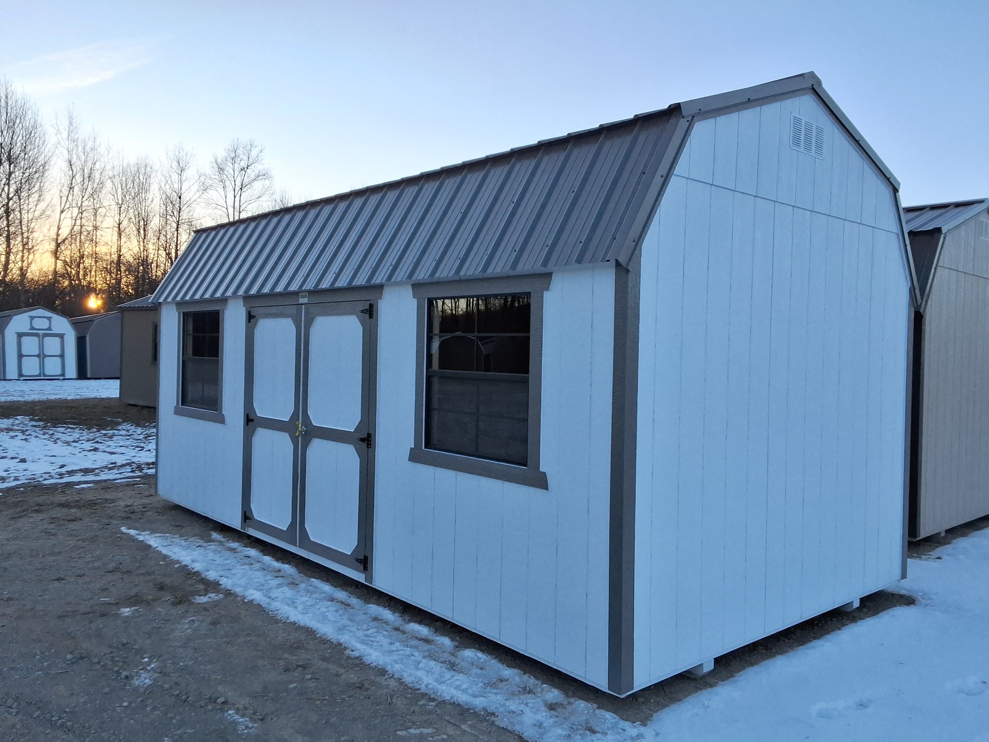 Lofted Barn - 10x20