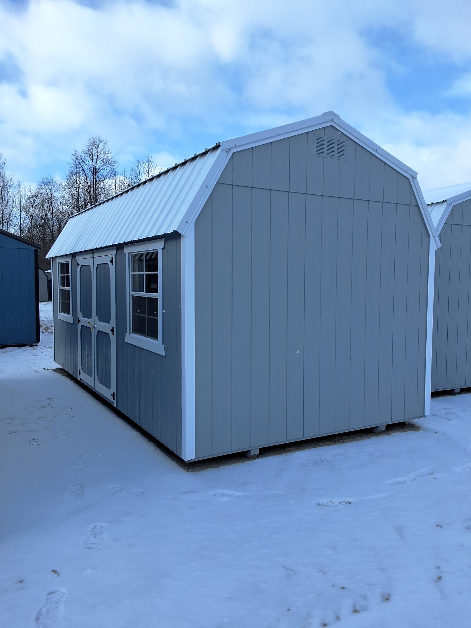 Lofted Barn - 10x20