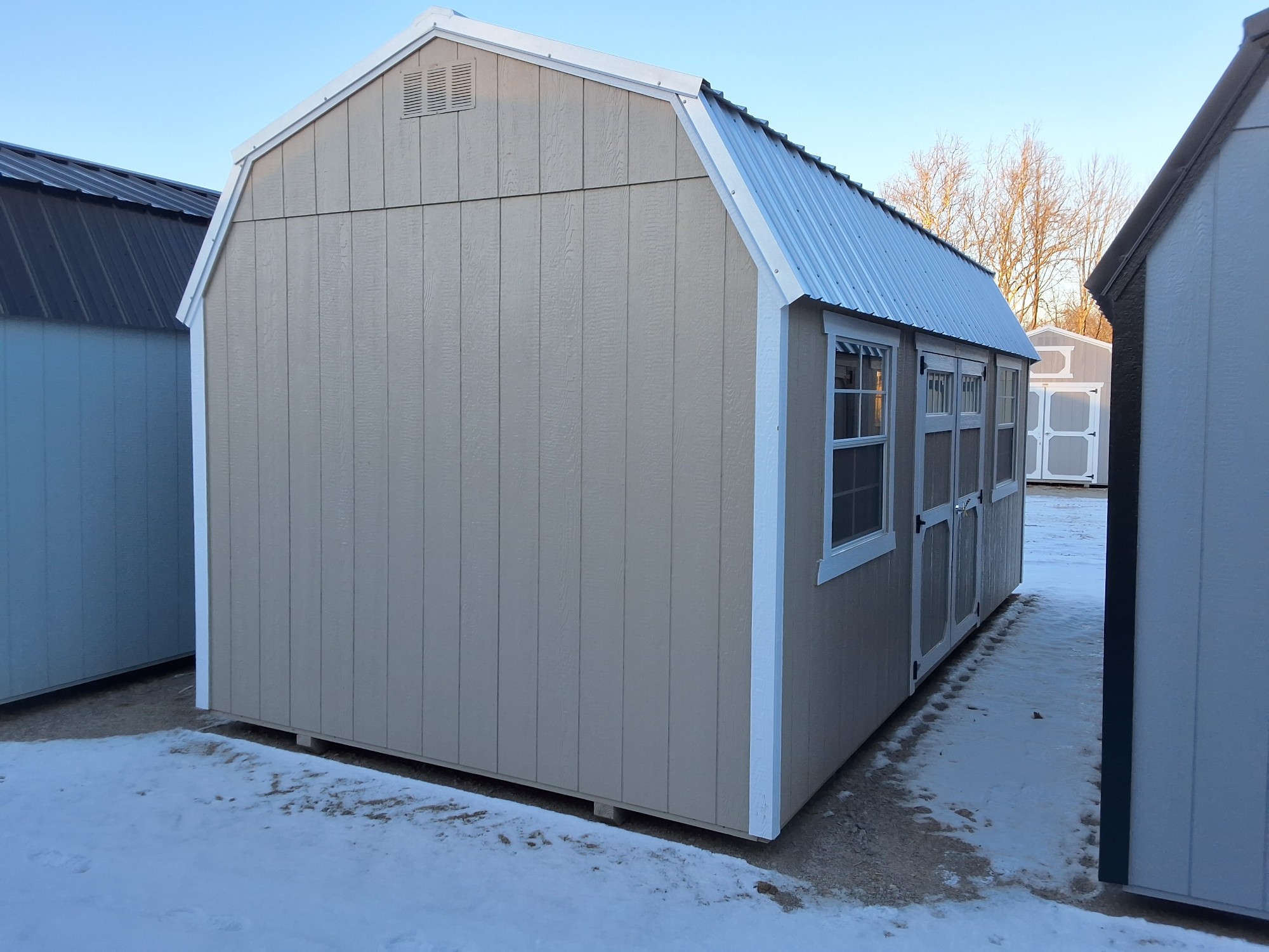 Lofted Barn - 10x20