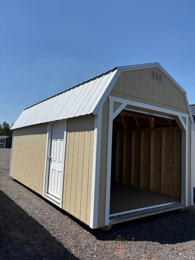Lofted Barn 8' Garage - 10x20
