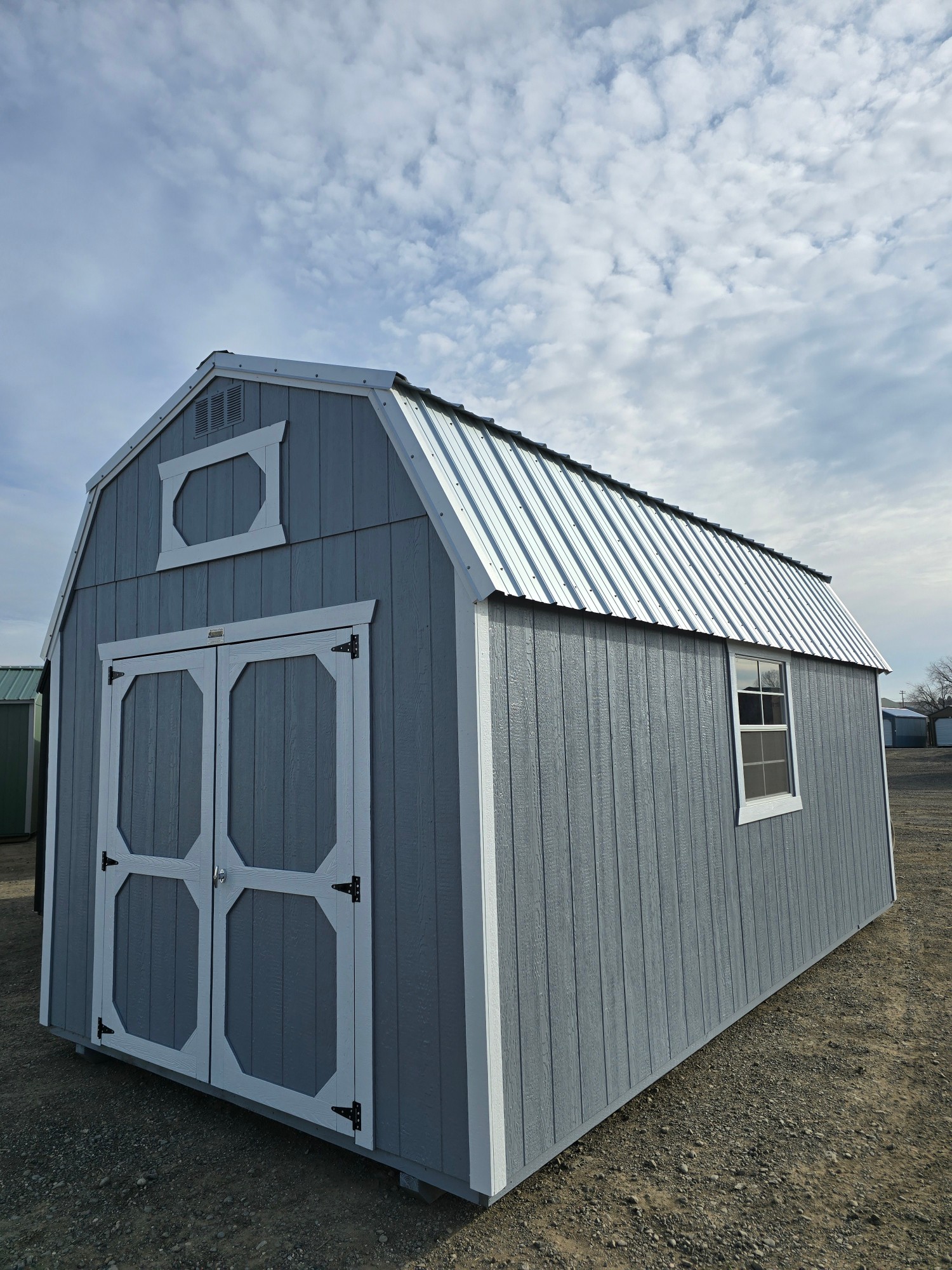 Lofted Barn - 10x20