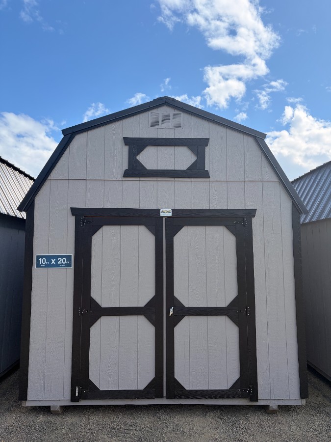 Lofted Barn - 10x20