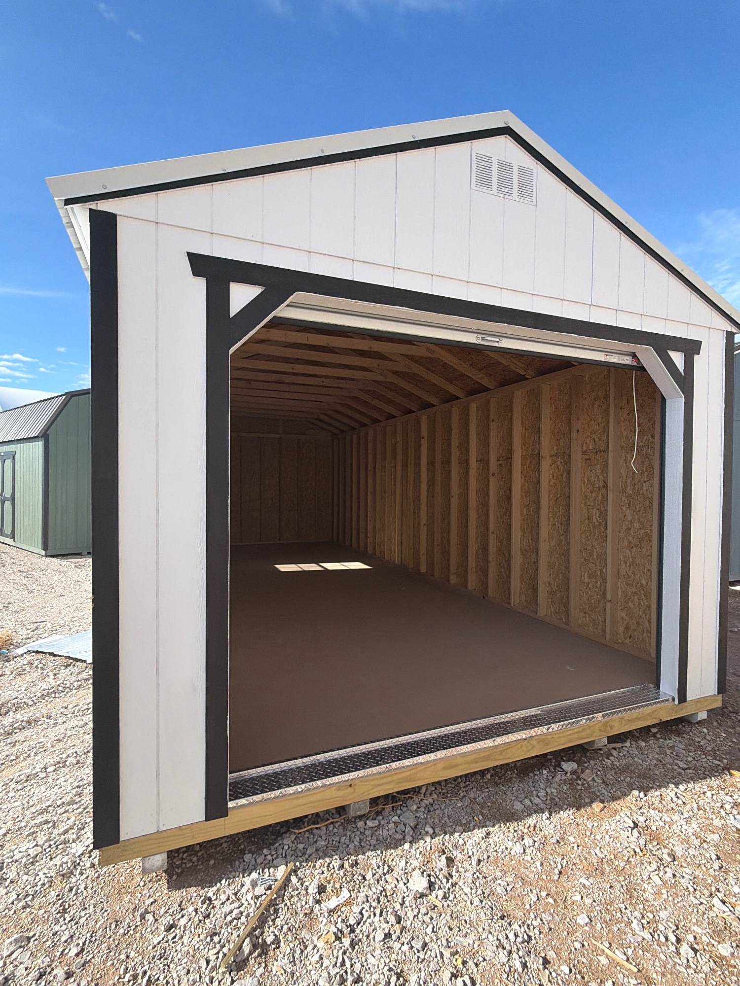 Utility Garage - 12x32
