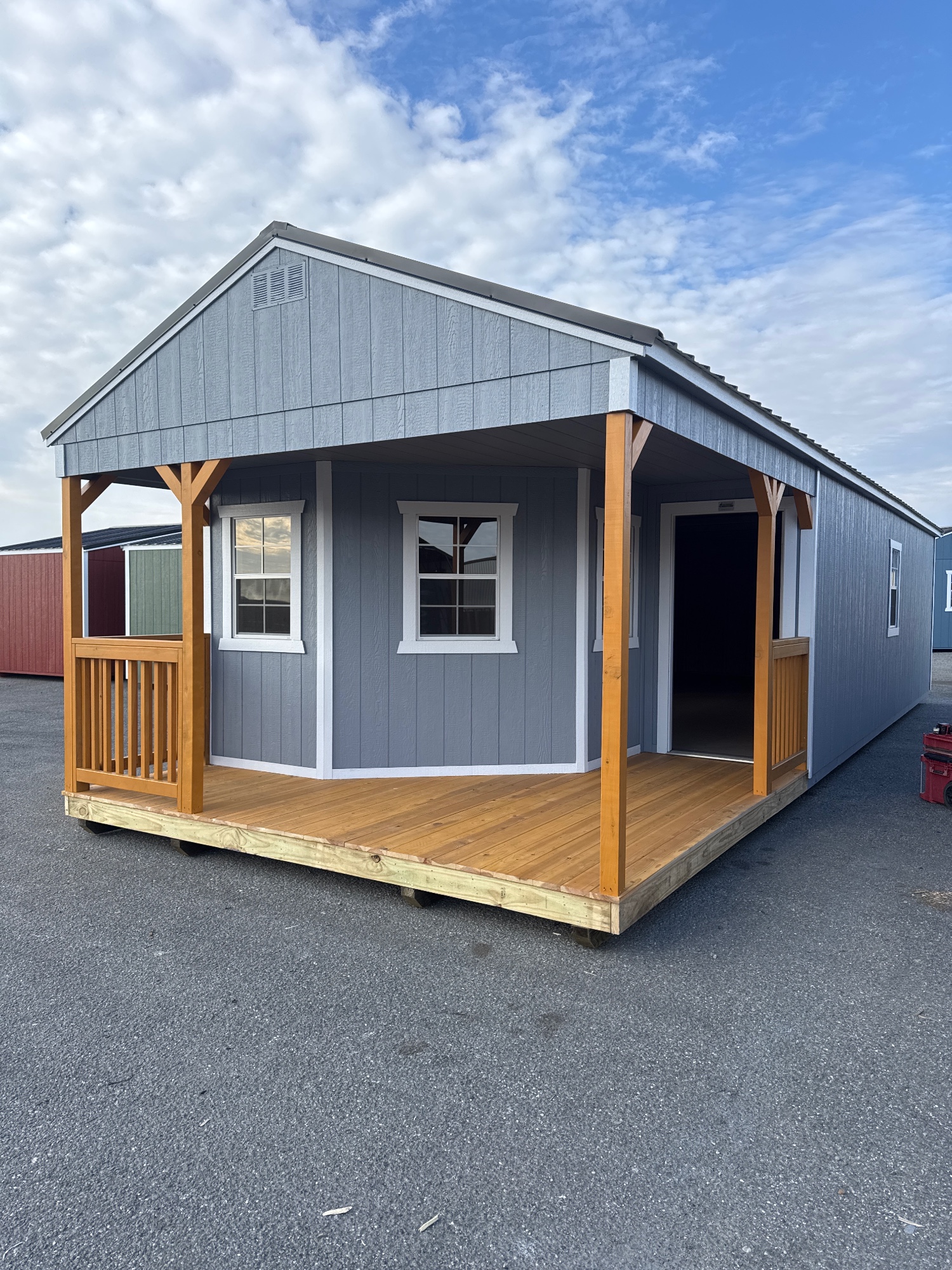 Utility Deluxe Playhouse - 14x40