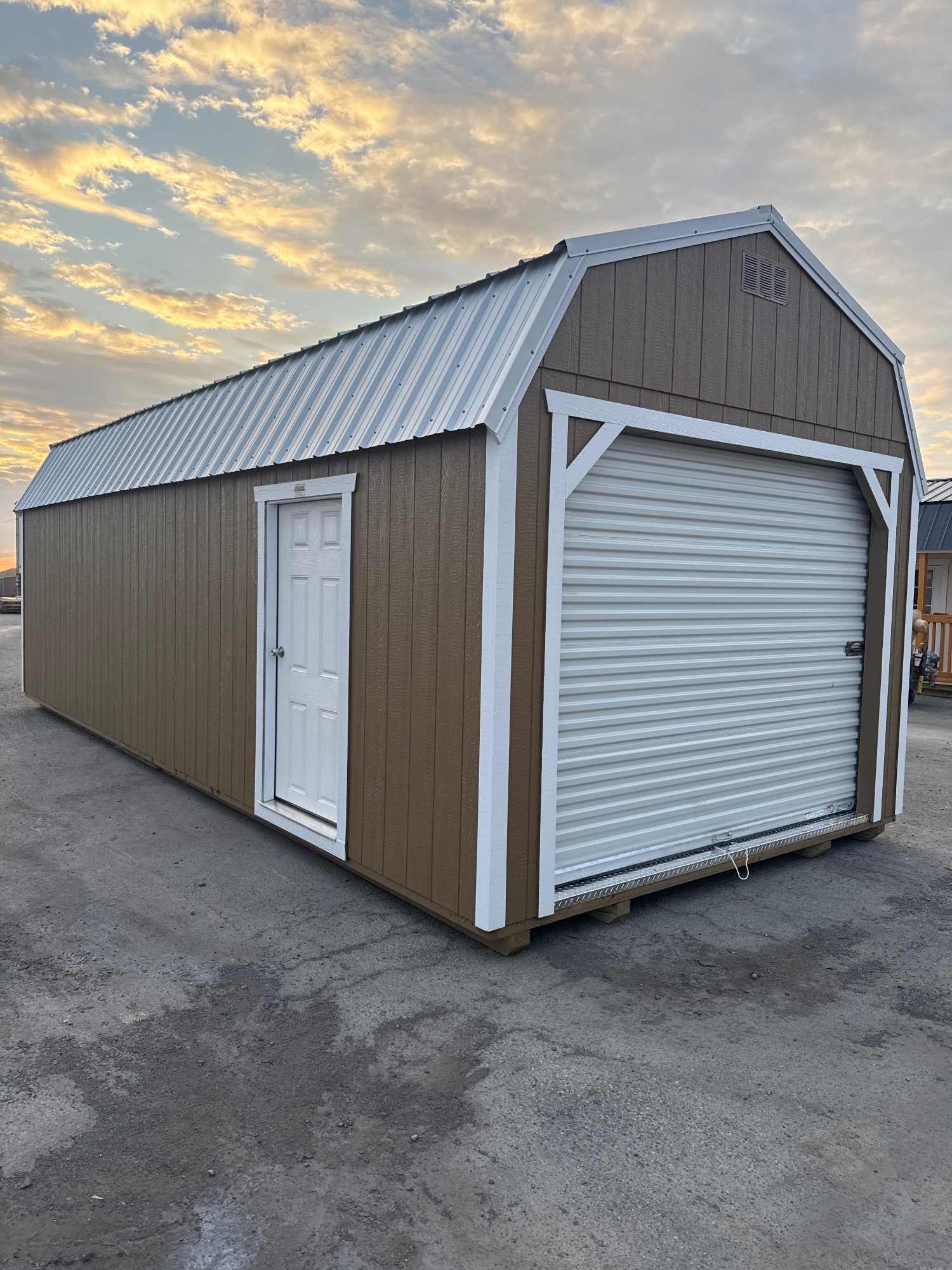 Lofted Barn Garage - 12x28