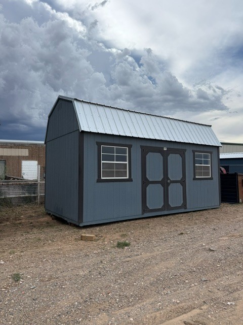 Lofted Barn - 10x20