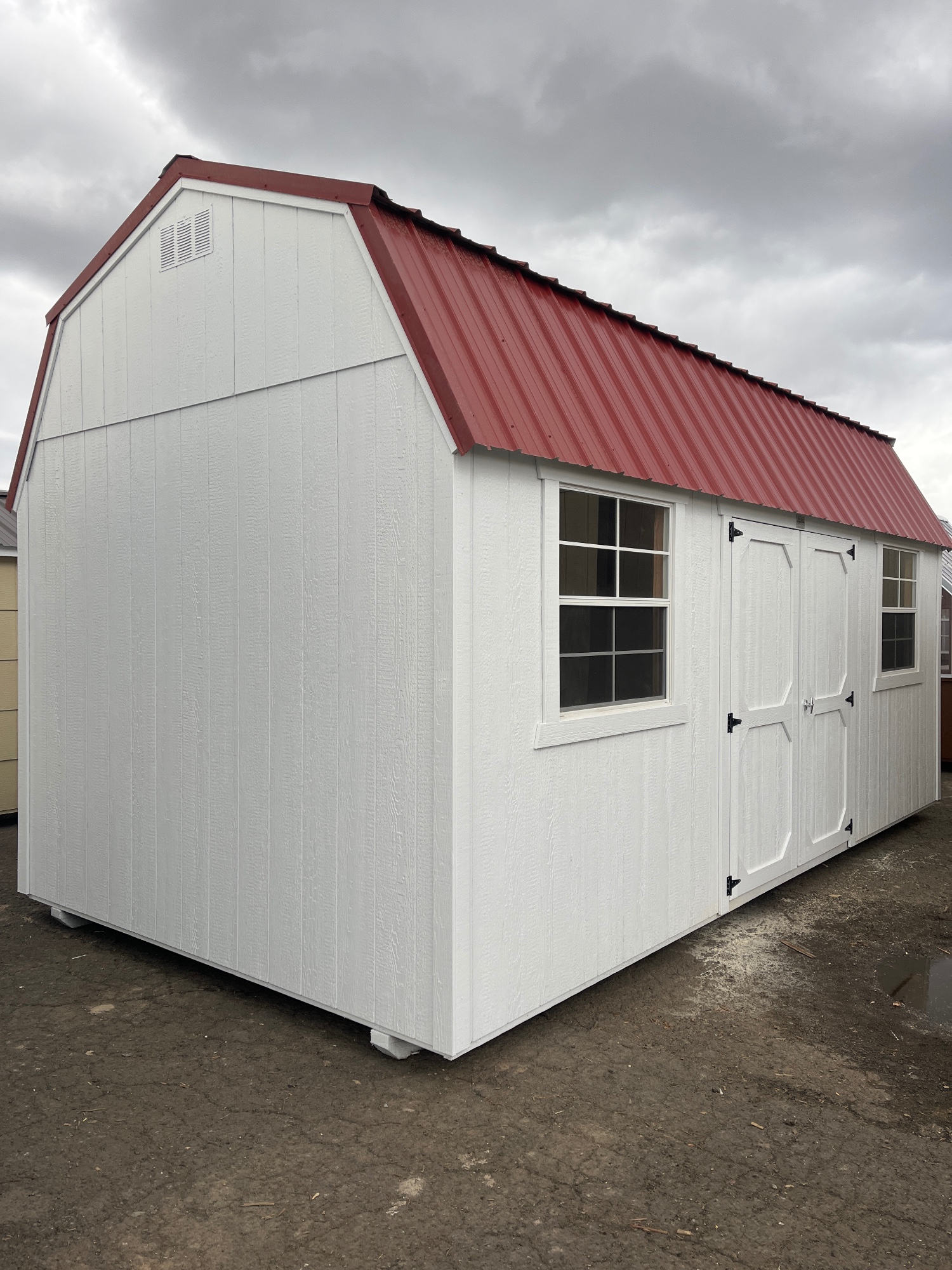 Lofted Barn - 10x20