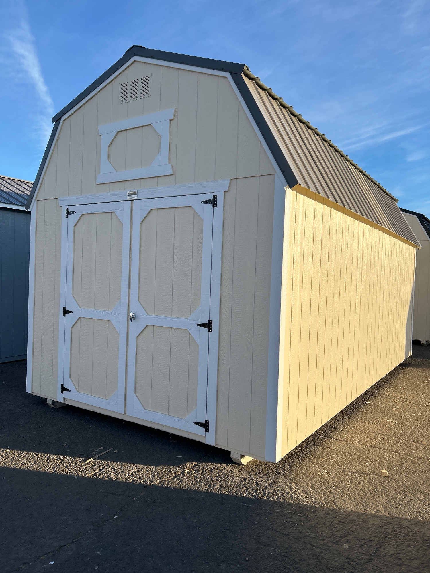 Lofted Barn - 10x20
