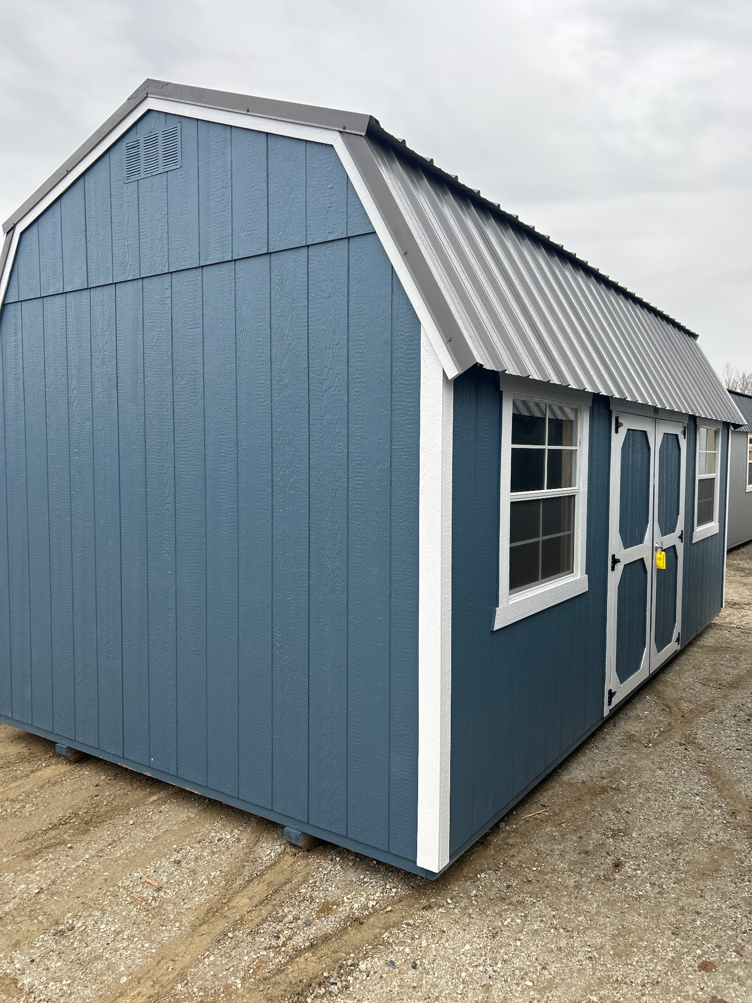 Lofted Barn - 10x20