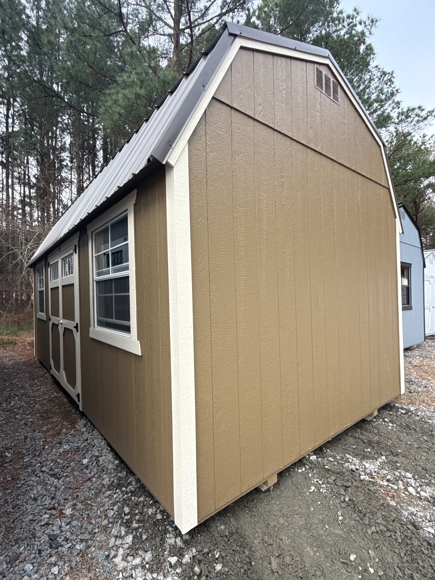 Lofted Barn - 10x20