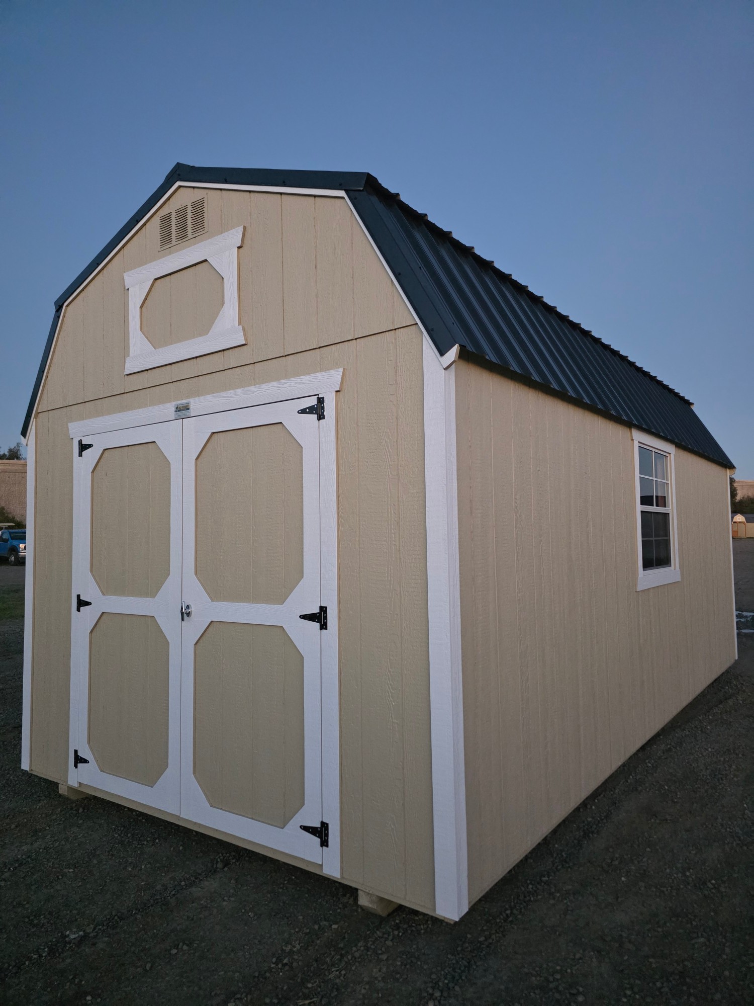 Lofted Barn - 10x20