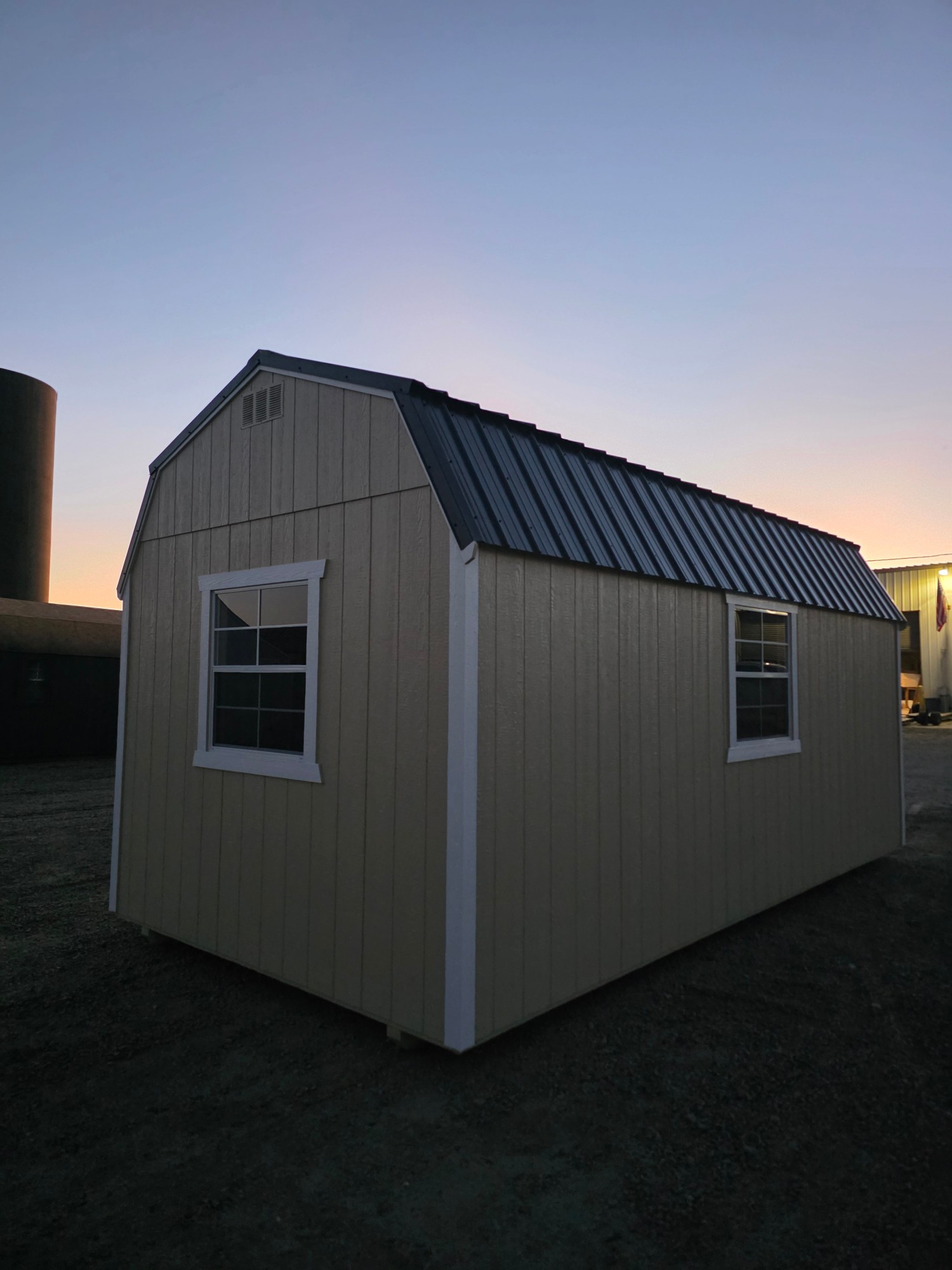Lofted Barn - 10x20 image 2