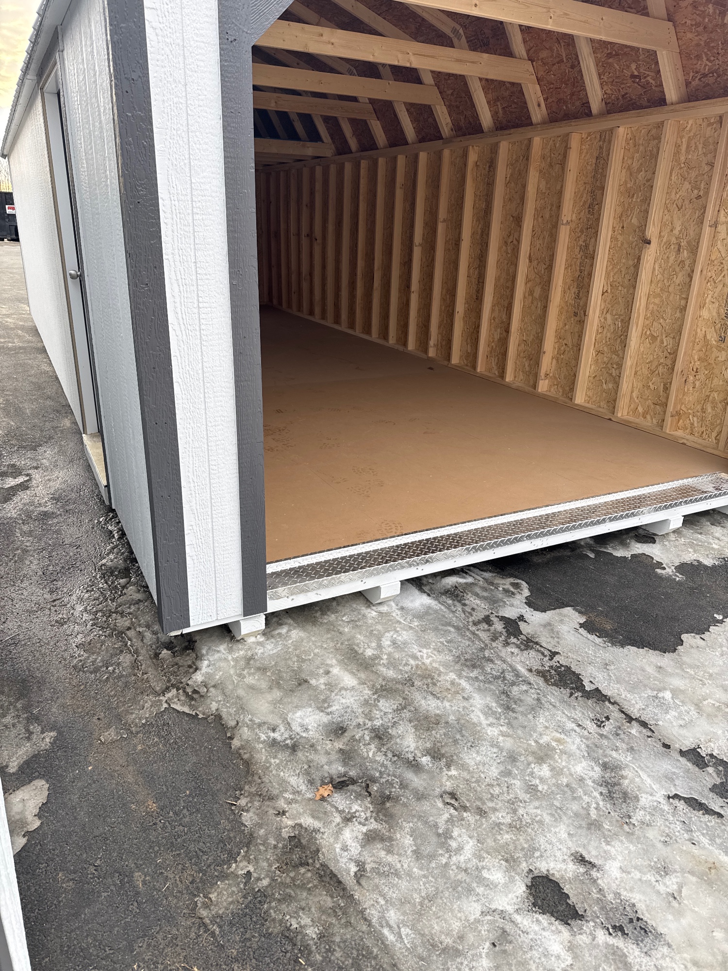 Lofted Barn Garage - 12x28