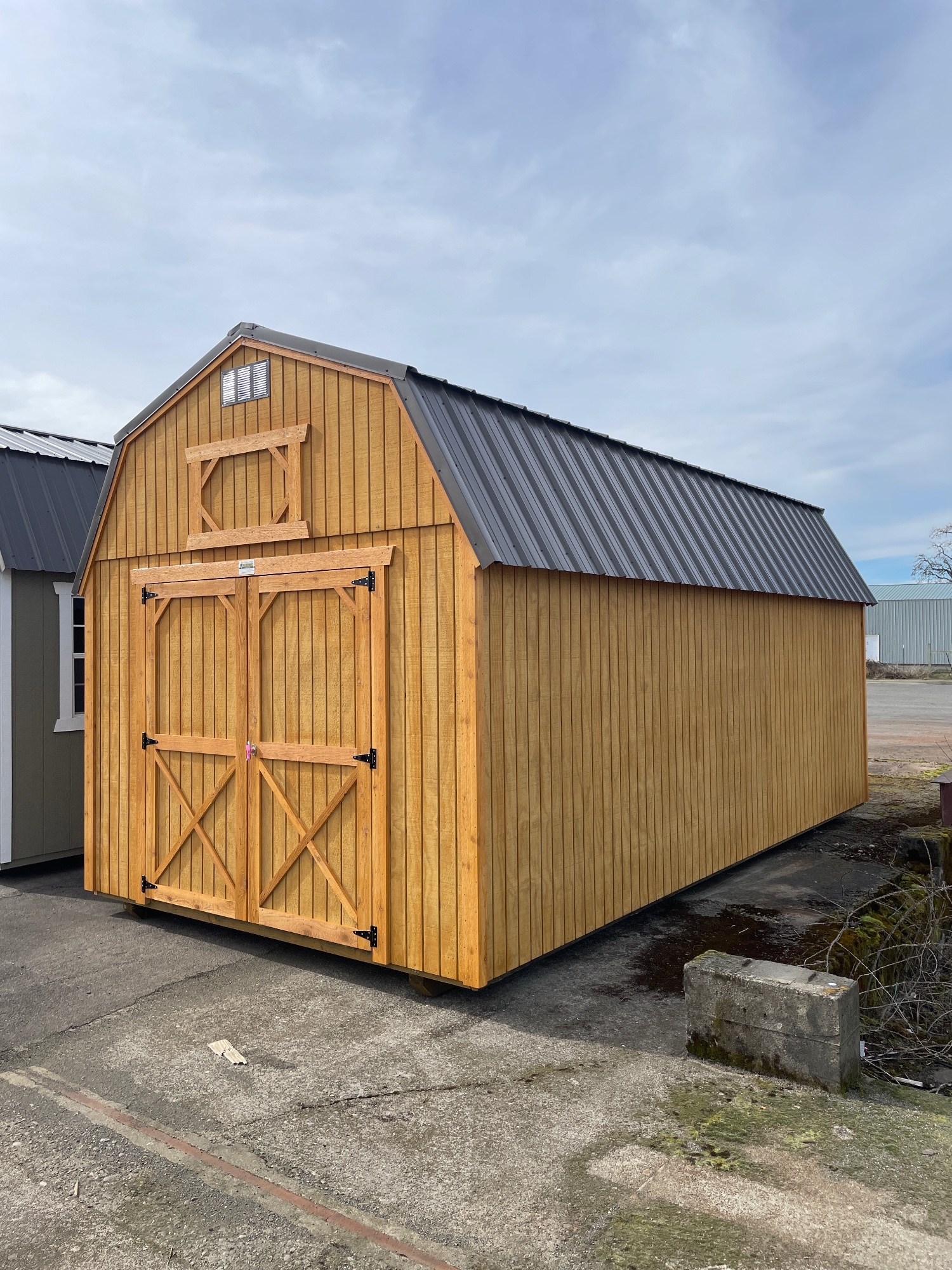 Lofted Barn - 10x20