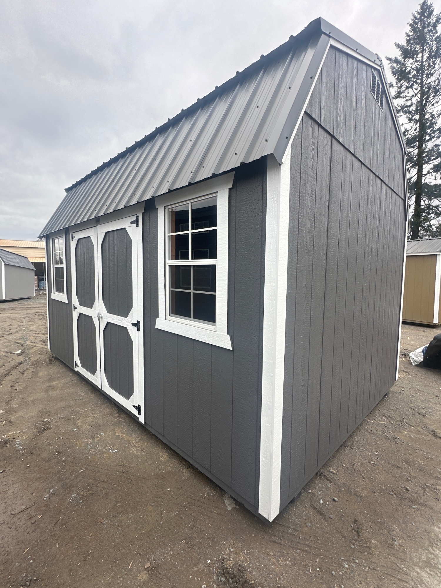 Lofted Barn - 10x16
