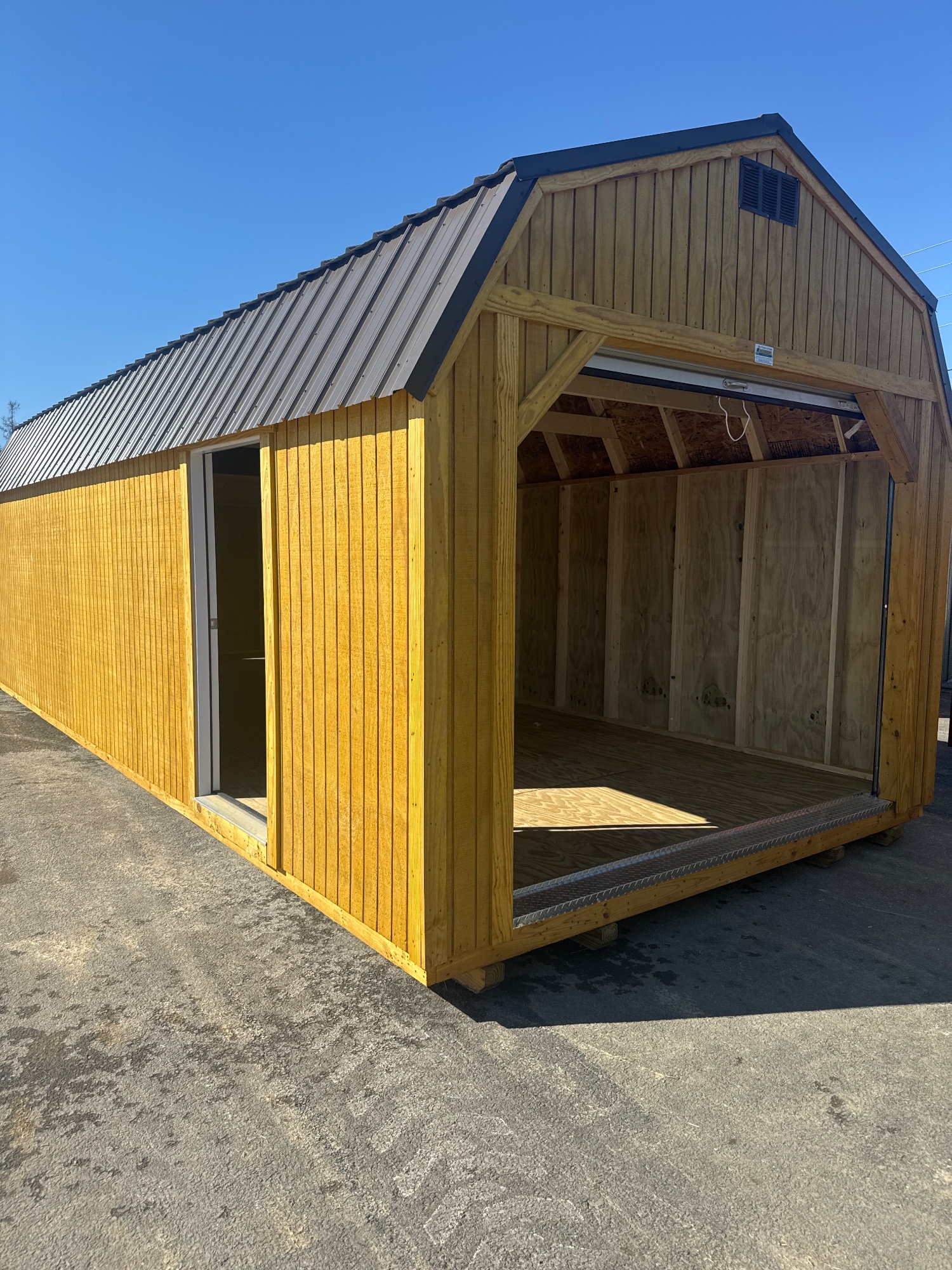 Lofted Barn Garage - 12x28