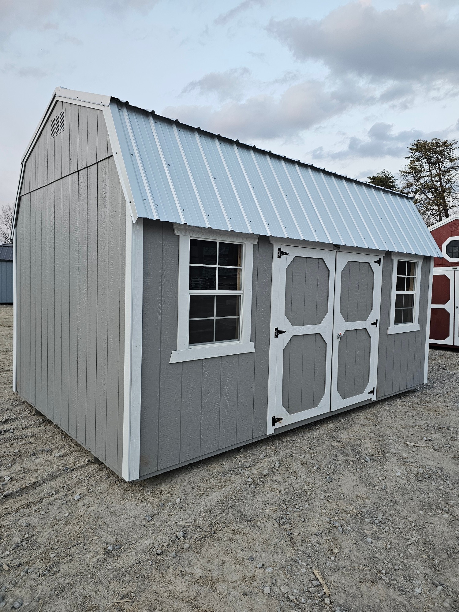 Lofted Barn - 10x16
