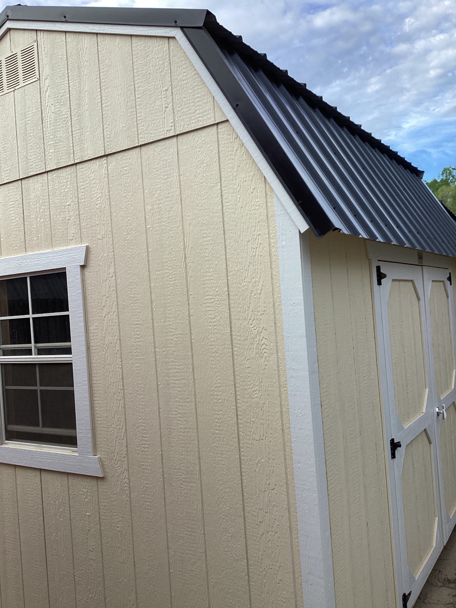 Lofted Barn - 10x12