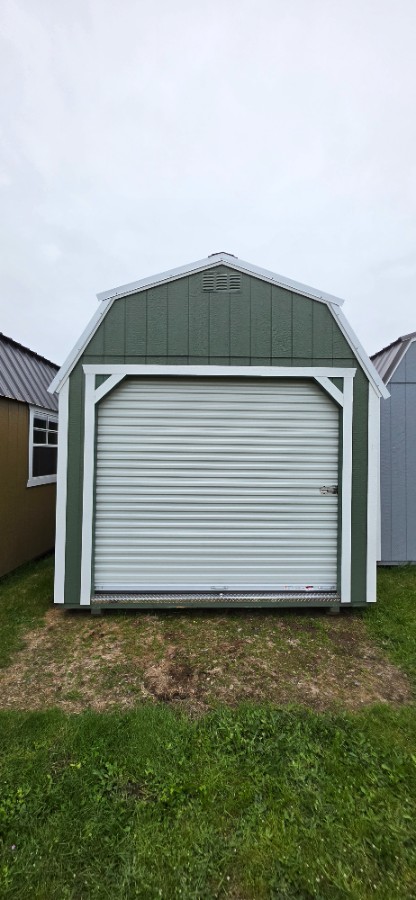 Lofted Barn 8' Garage - 10x16