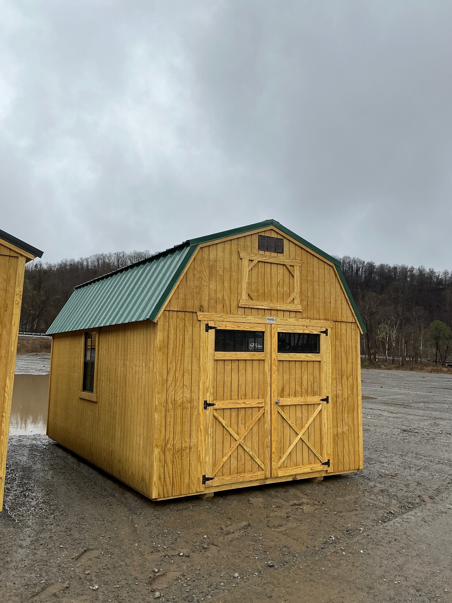 Lofted Barn - 10x16