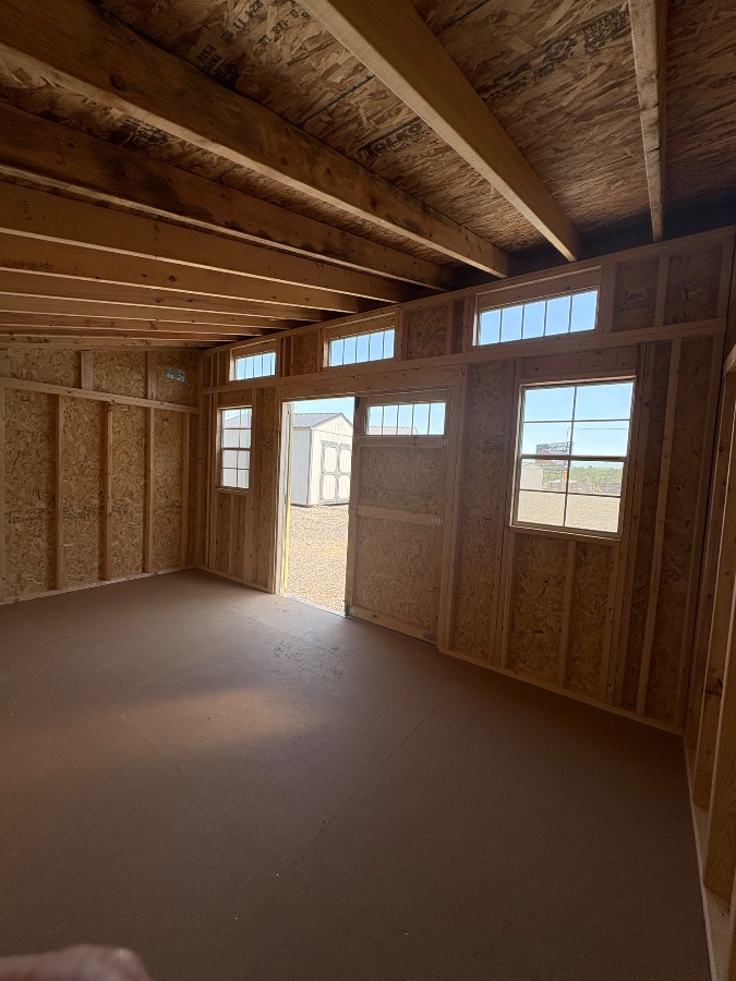 Studio – 10×16 image 4