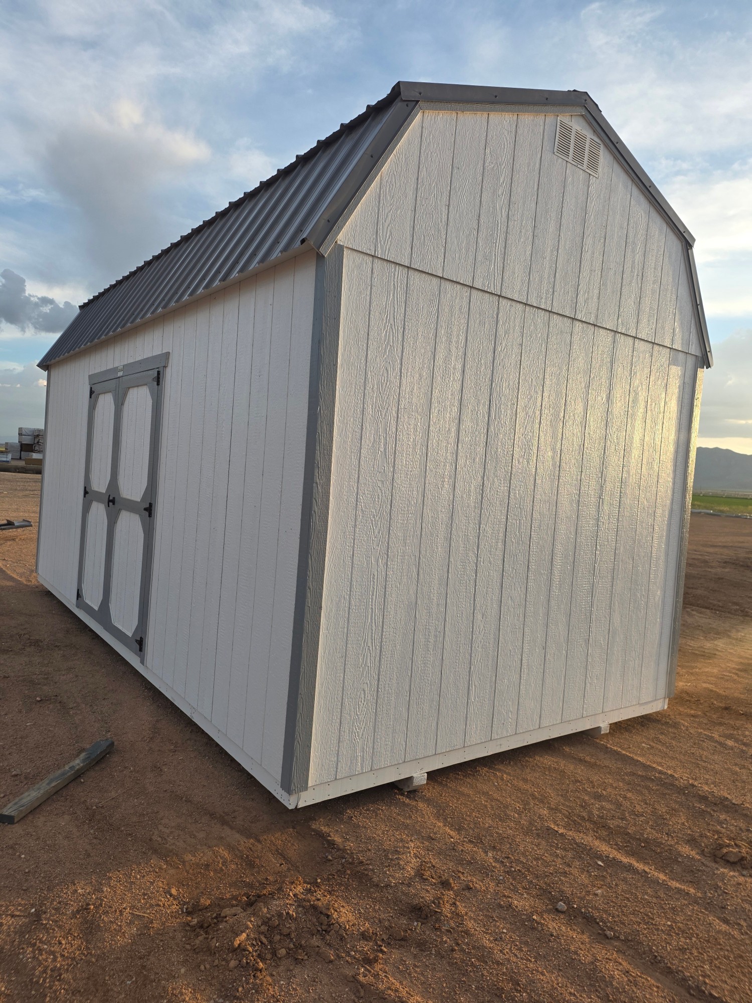 Lofted Barn - 10x20