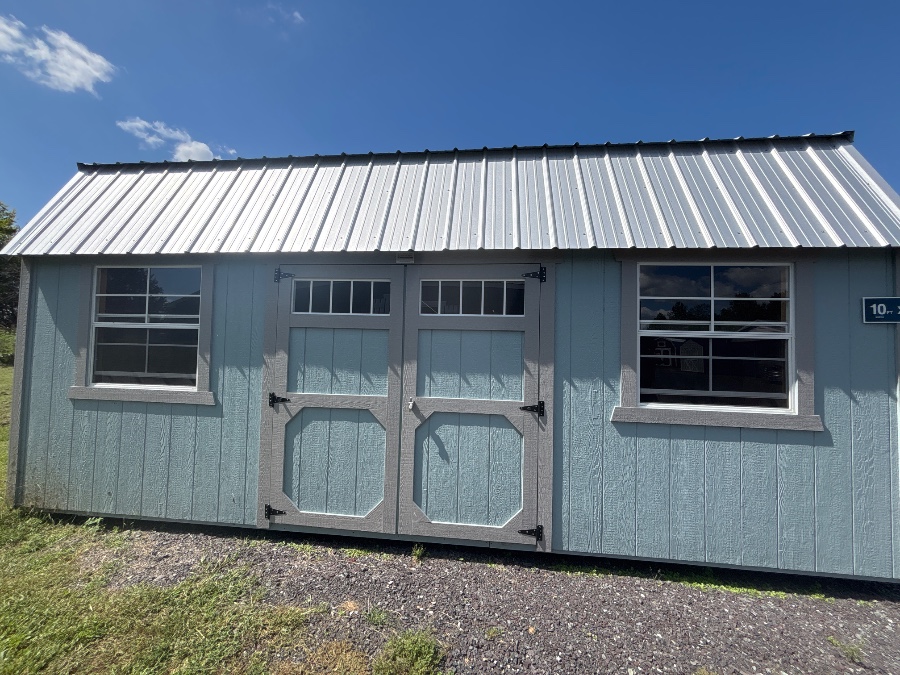Lofted Barn - 10x20