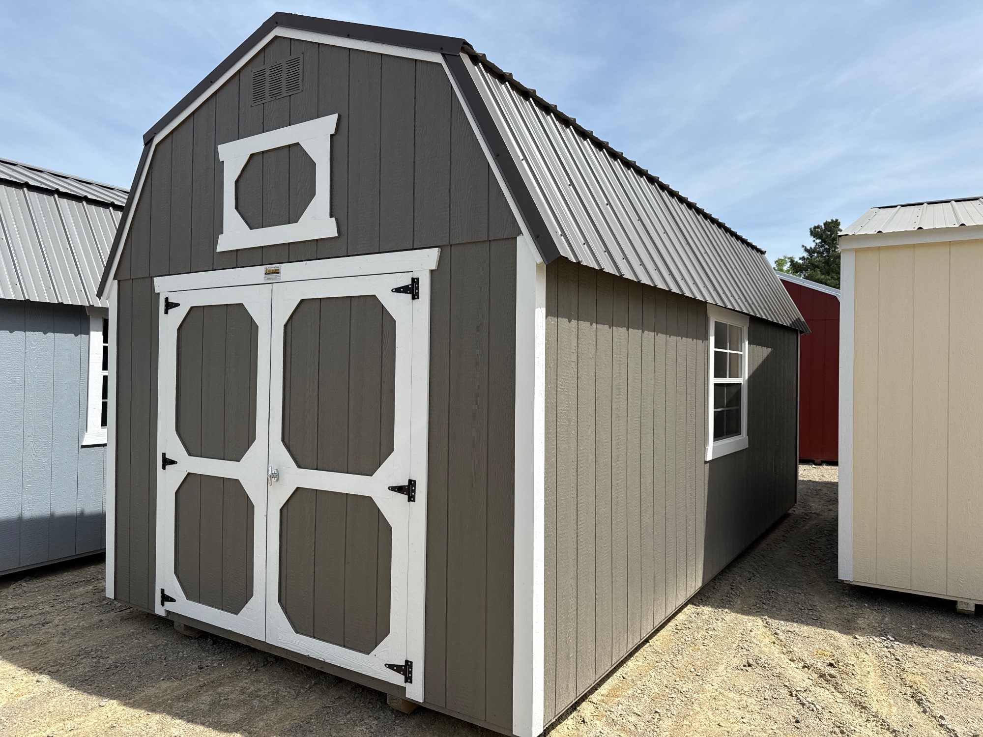 Lofted Barn - 10x20