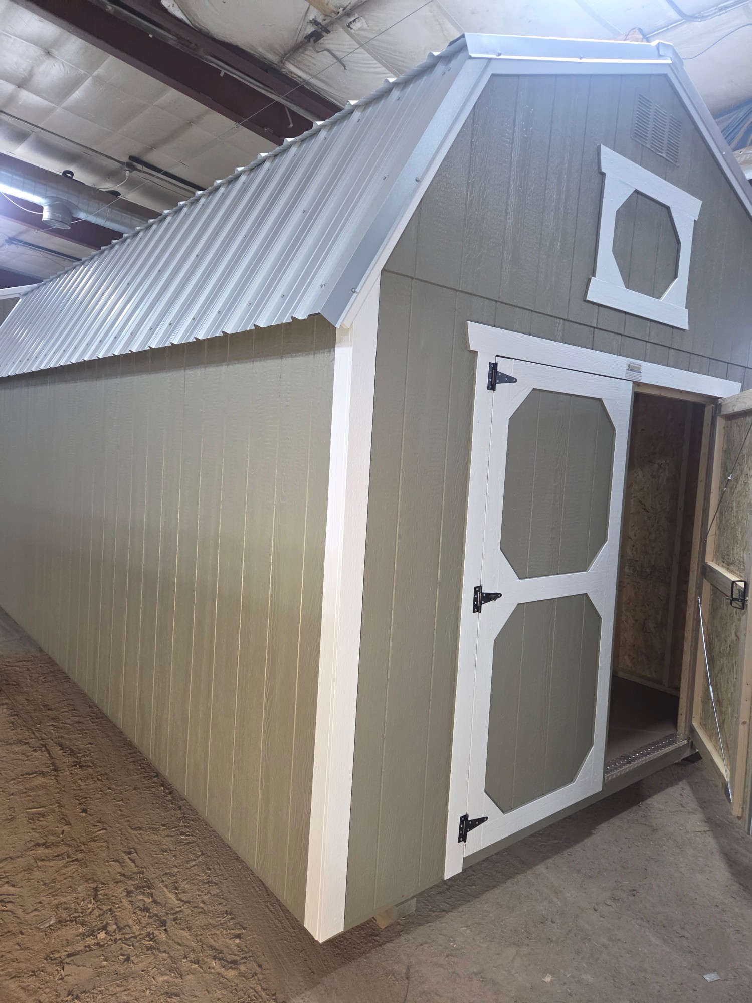 Lofted Barn - 10x20