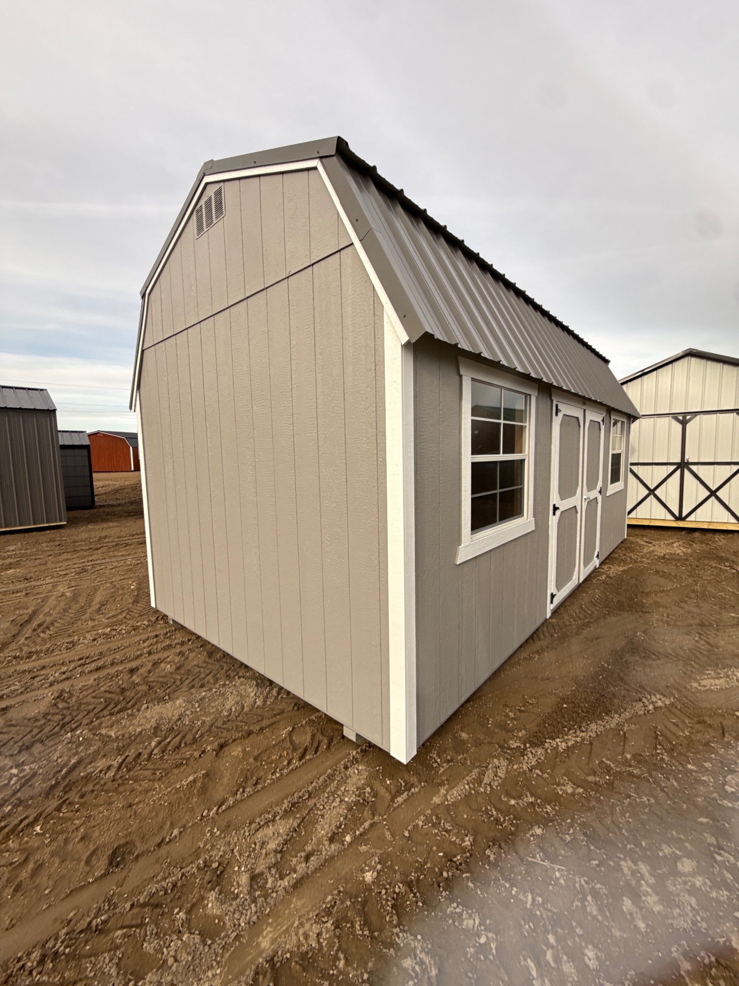 Lofted Barn - 10x20