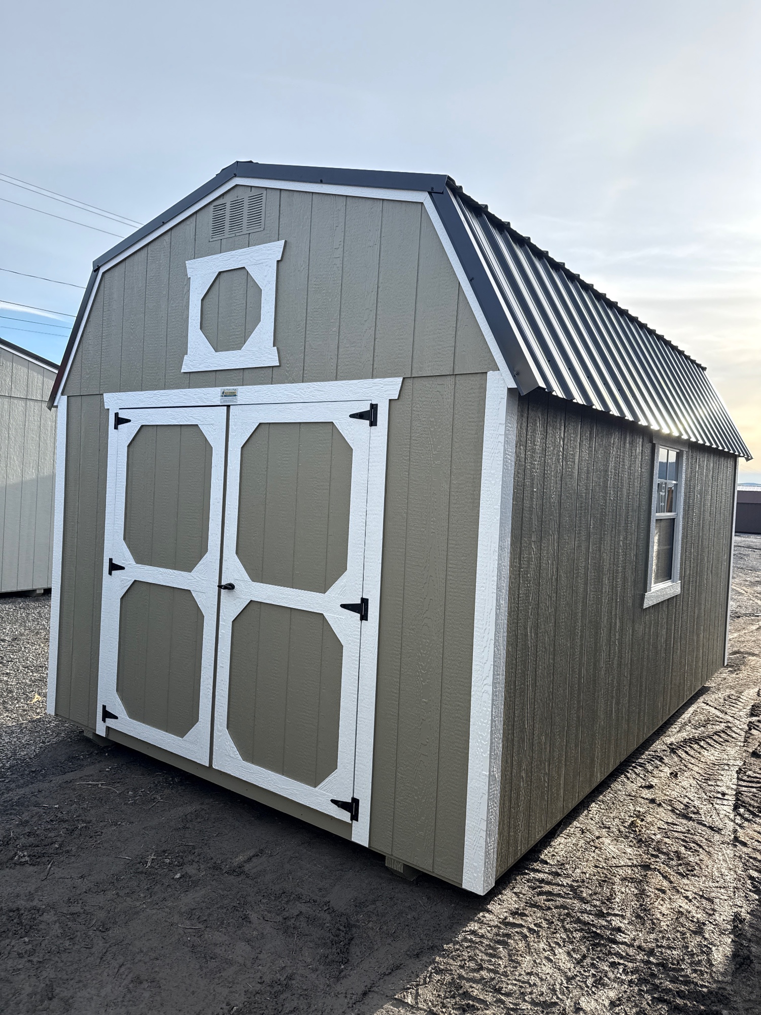 Lofted Barn - 10x16