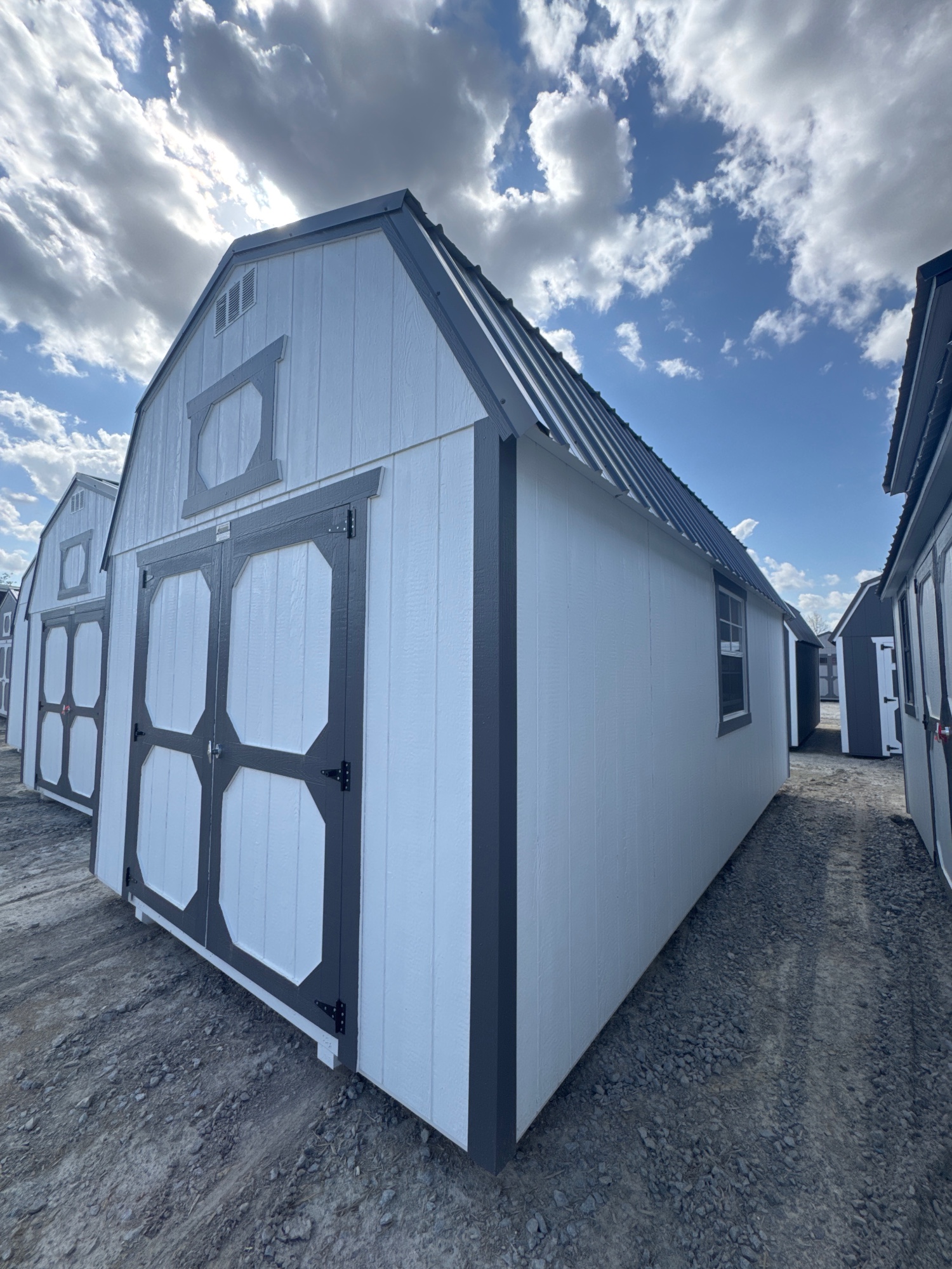 Lofted Barn - 10x20