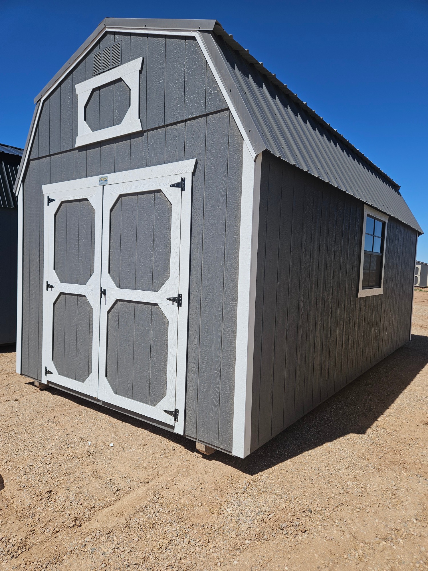 Lofted Barn - 10x20