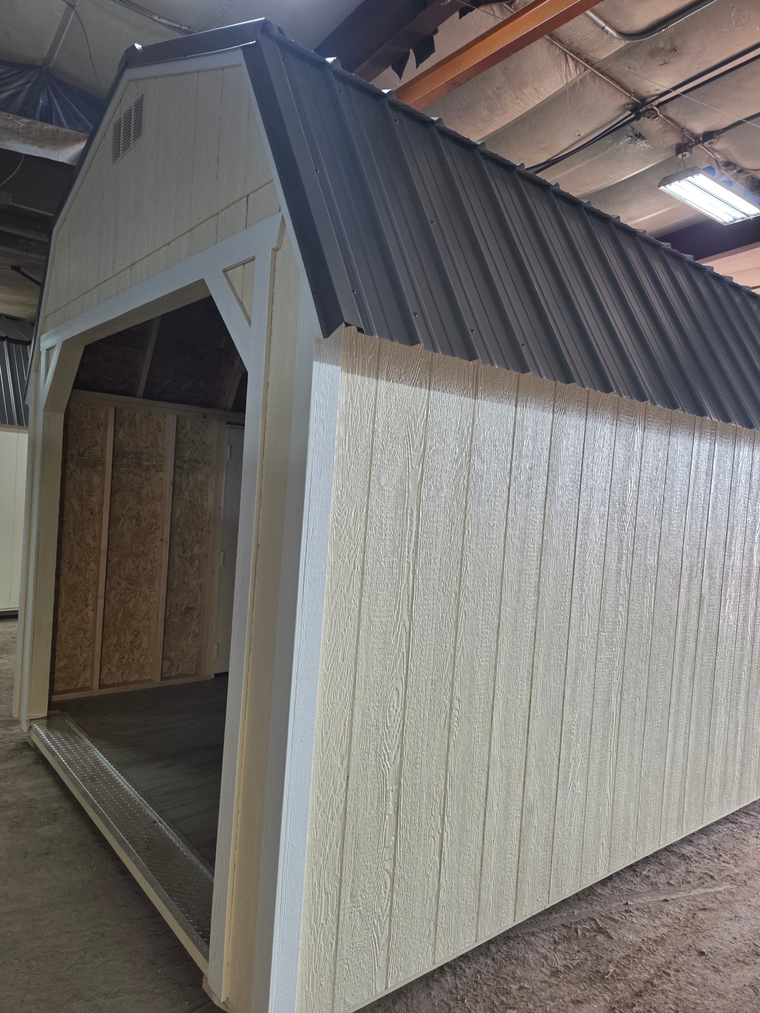 Lofted Barn 8' Garage - 10x20
