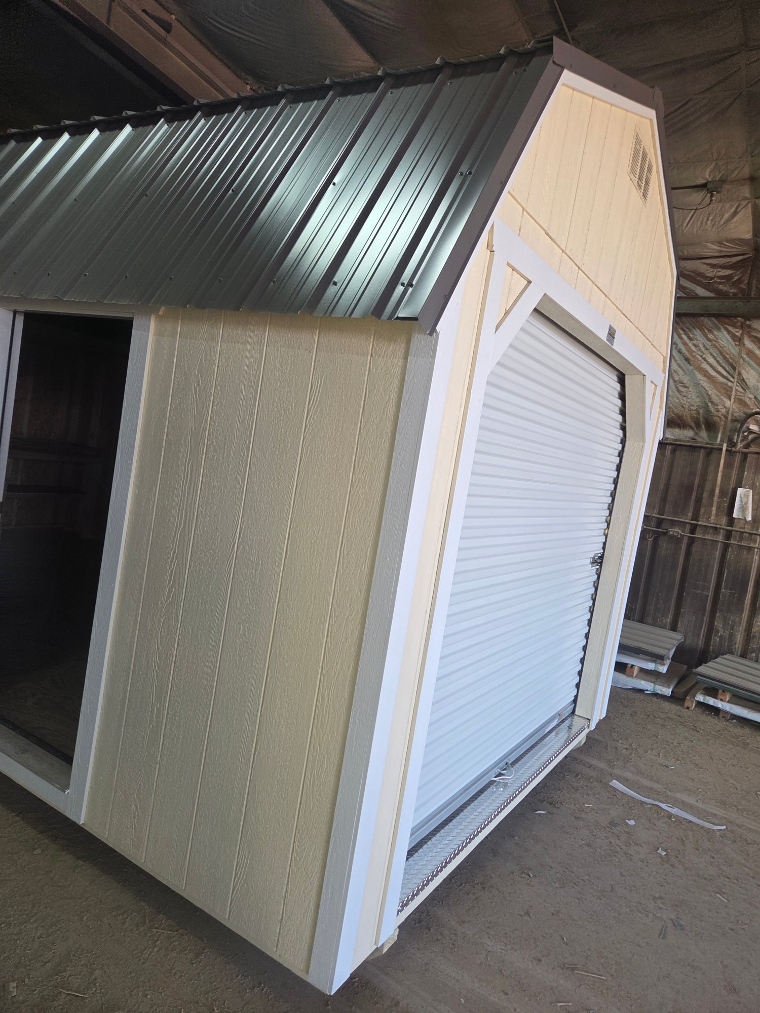 Lofted Barn 8' Garage - 10x20