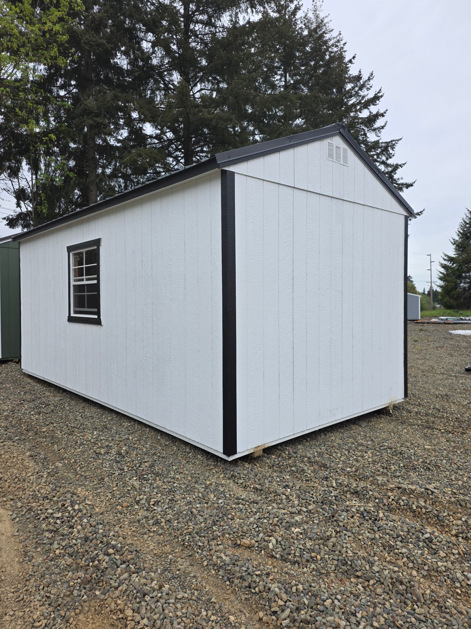 10x20 Utility photo 2