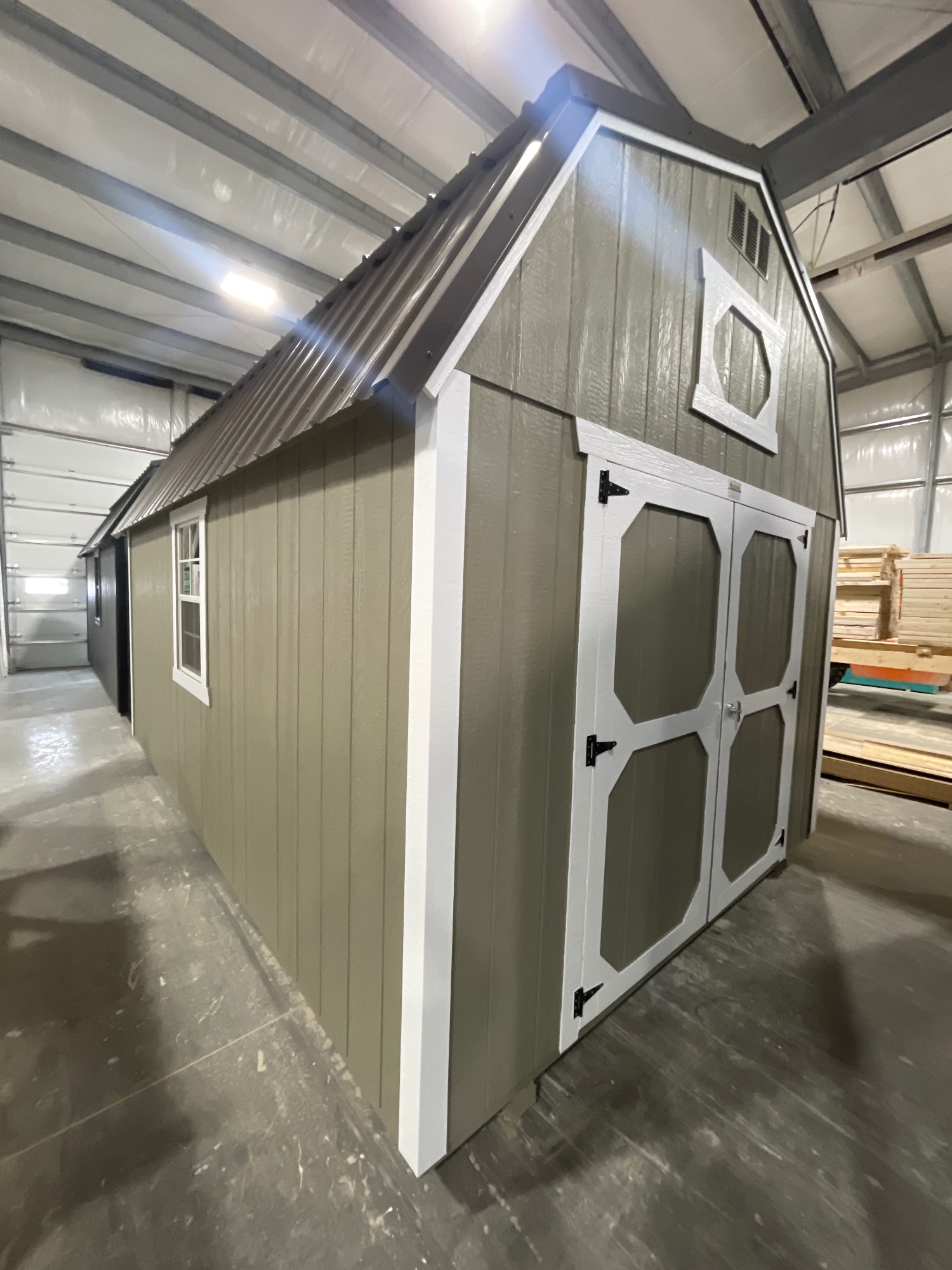 Lofted Barn - 10x16